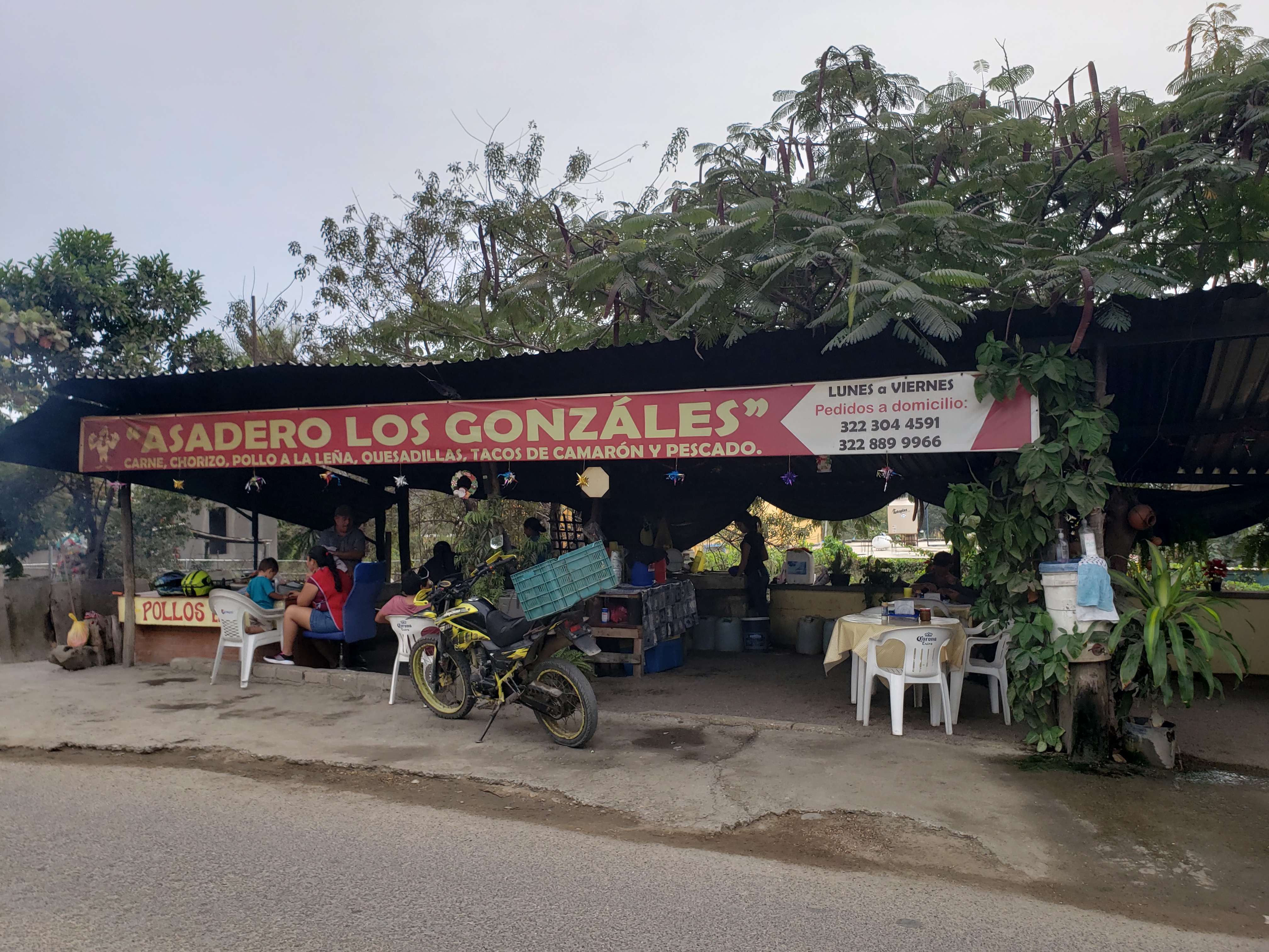 Pollos a la Leña González image 10