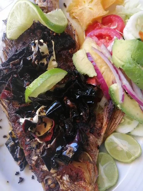 Mariscos el tapanko image 8