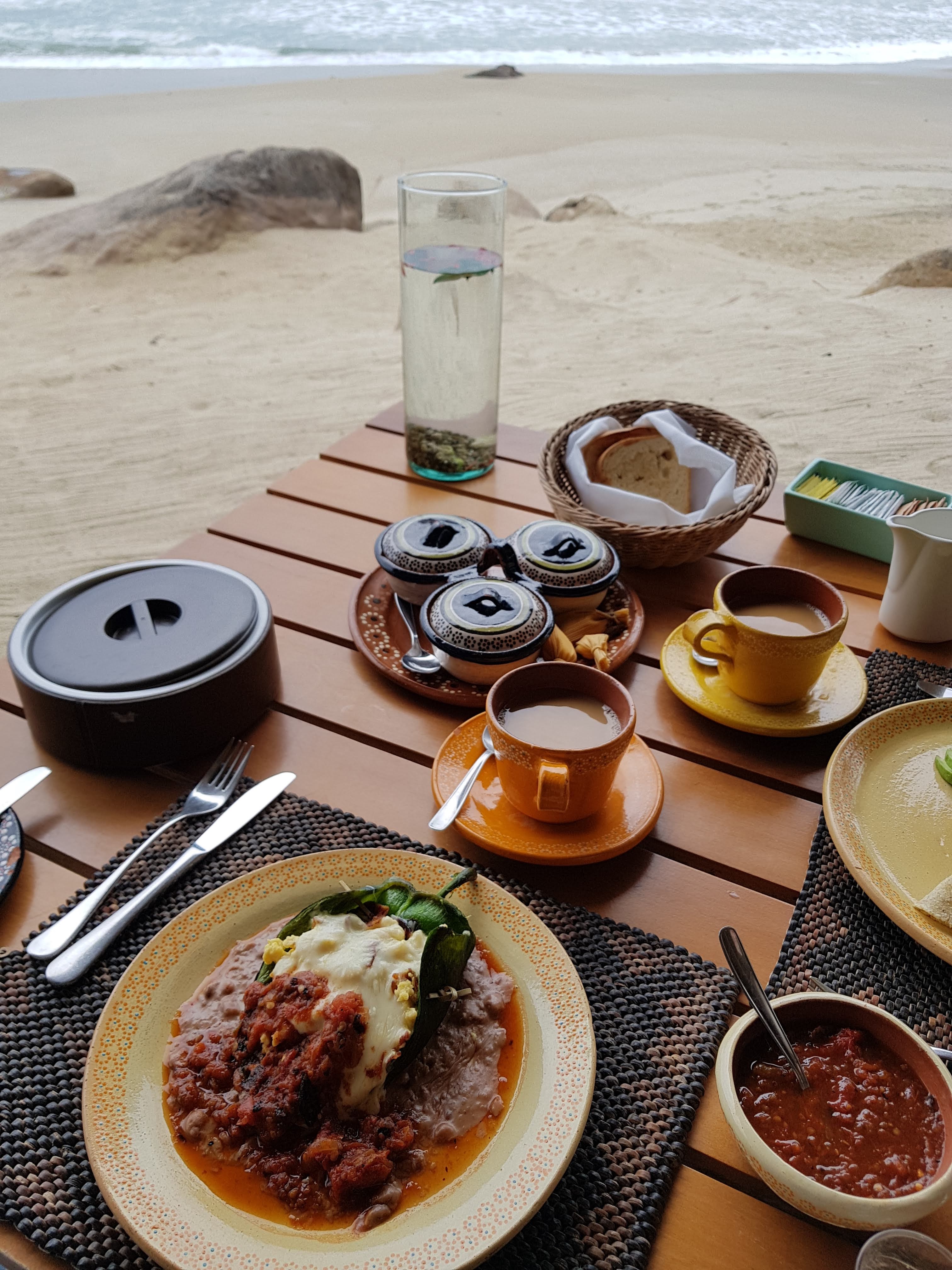 Tzamaika Ocean Grill image 9