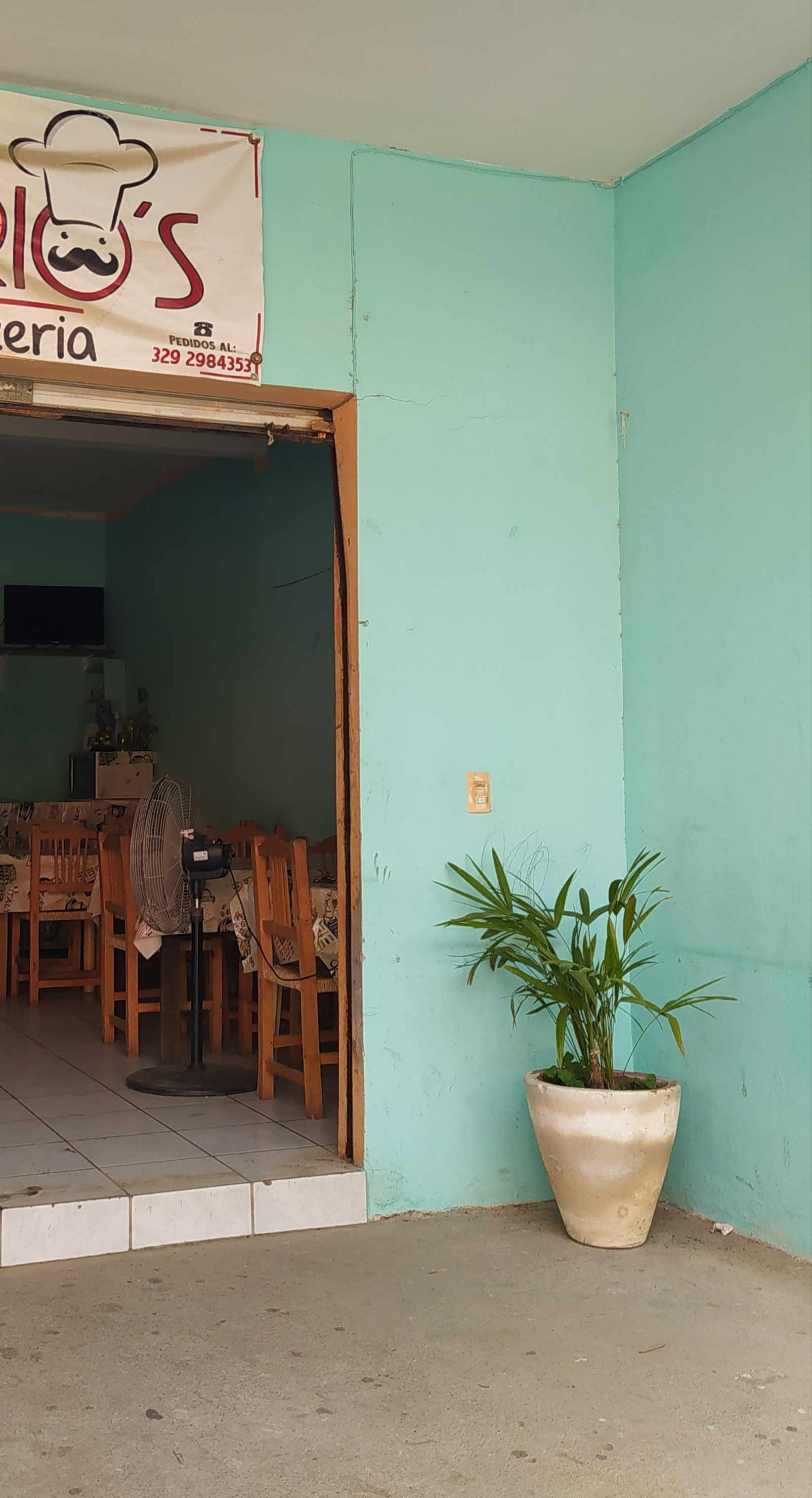 Barrio's Pizzeria image 7