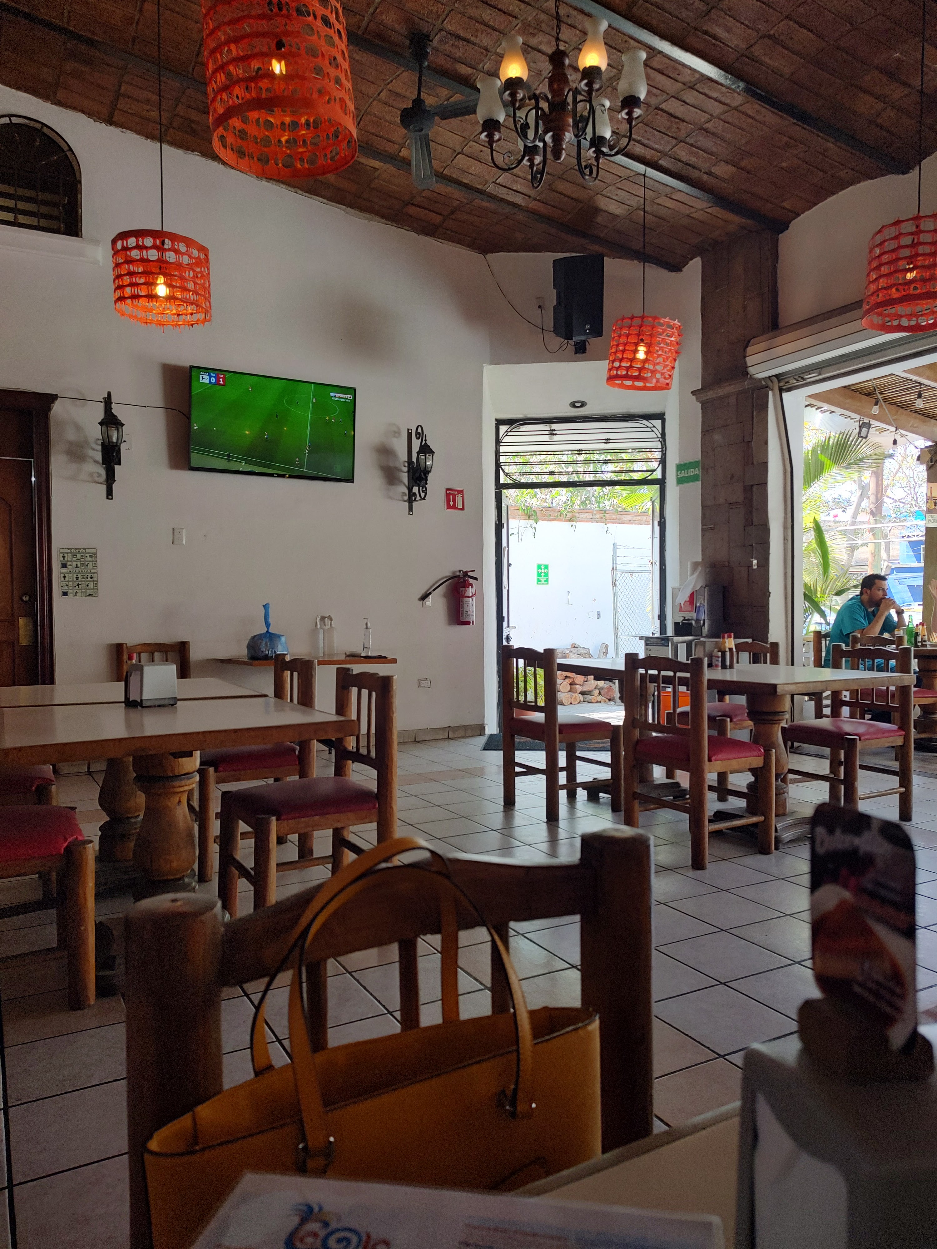 Mariscos La Ola Insurgentes image 8