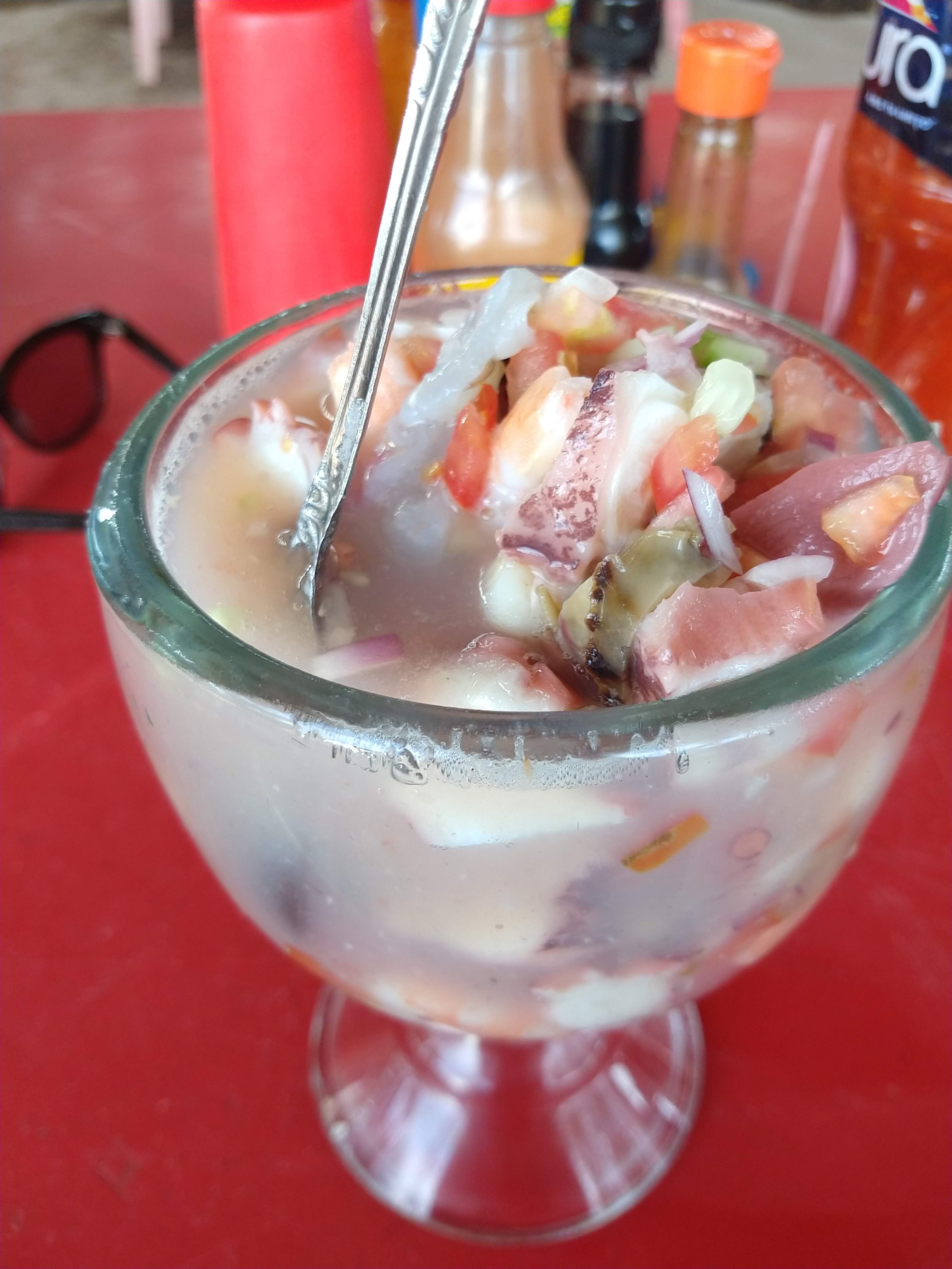 Mariscos El Alamo image 3