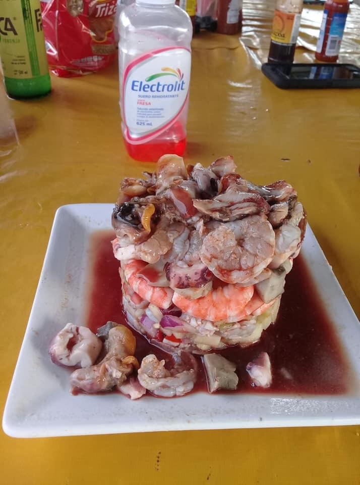 Mariscos especiales Alondra image 3
