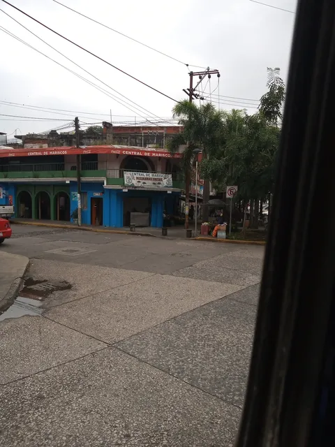 Central de Mariscos image 6