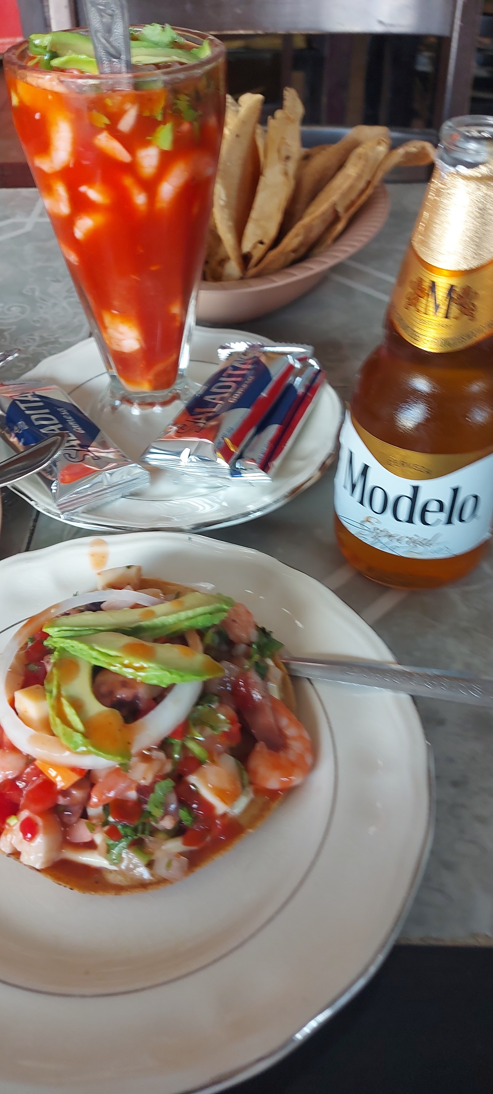 Central de Mariscos image 10