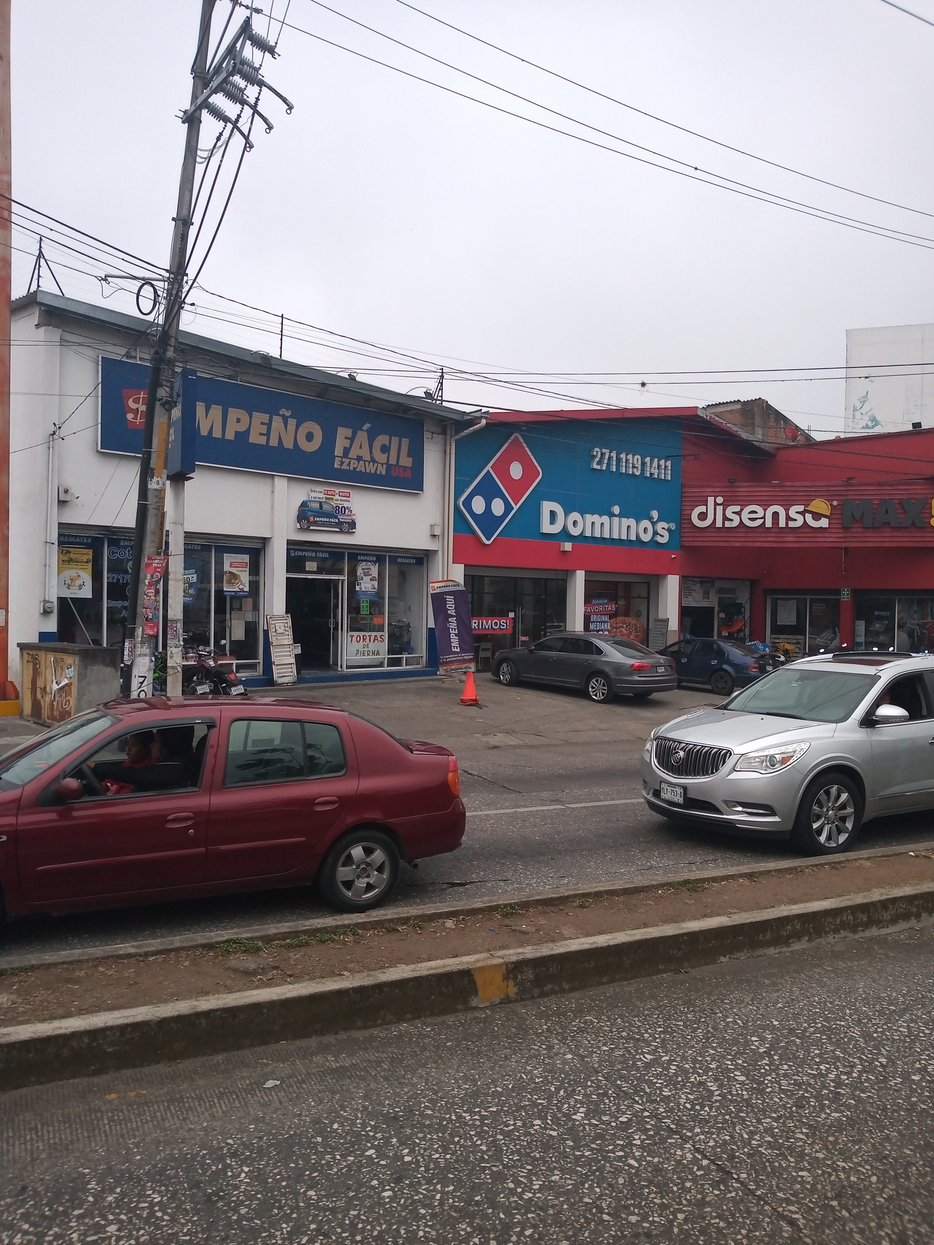 Domino's Av. 11 image 10