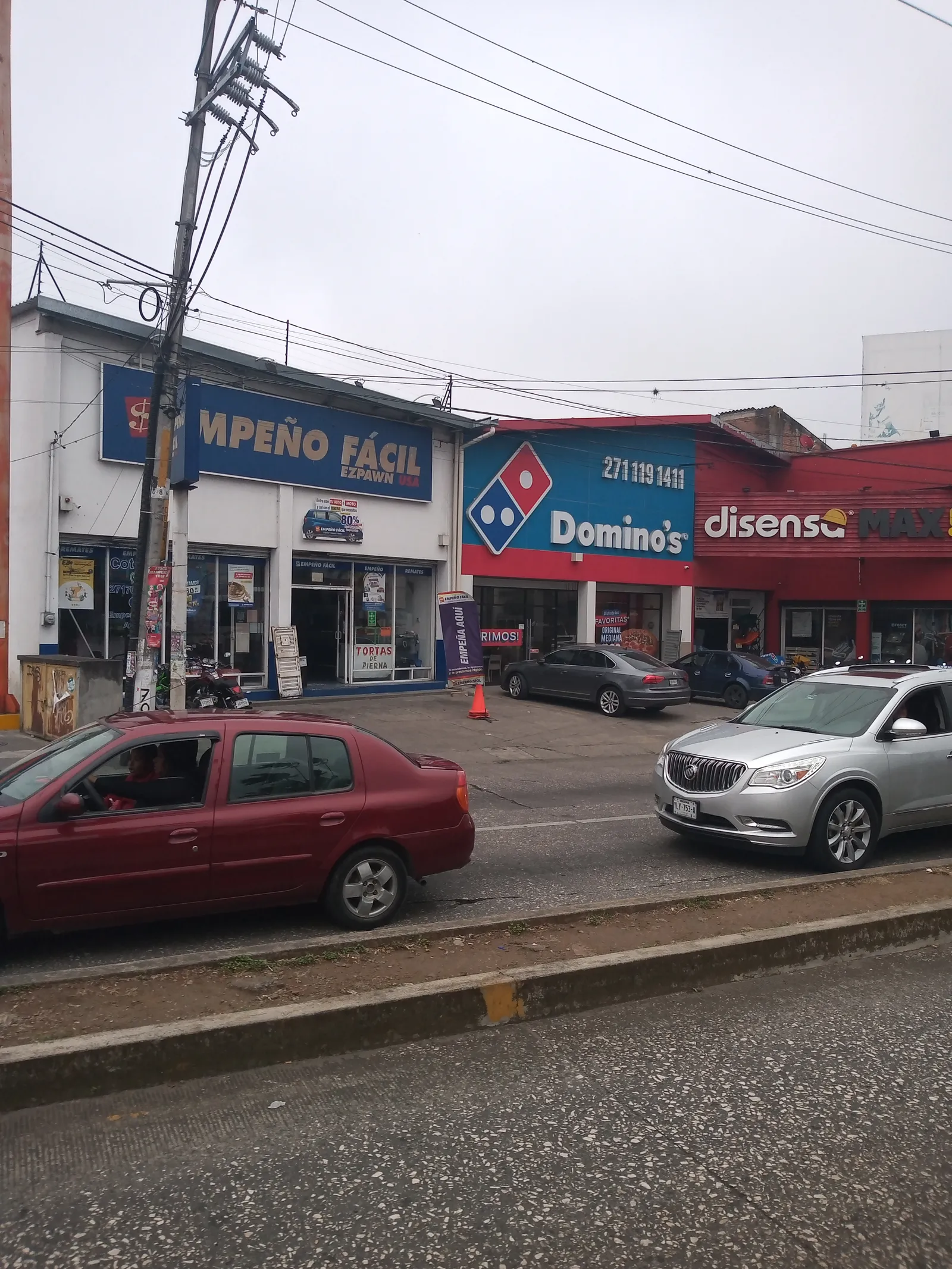 Domino's Av. 11 image 10