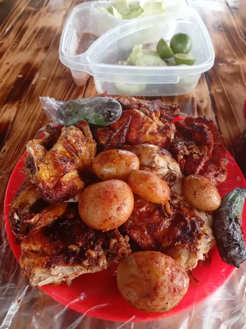 Pollos rostisados ala leñe los payan image 5