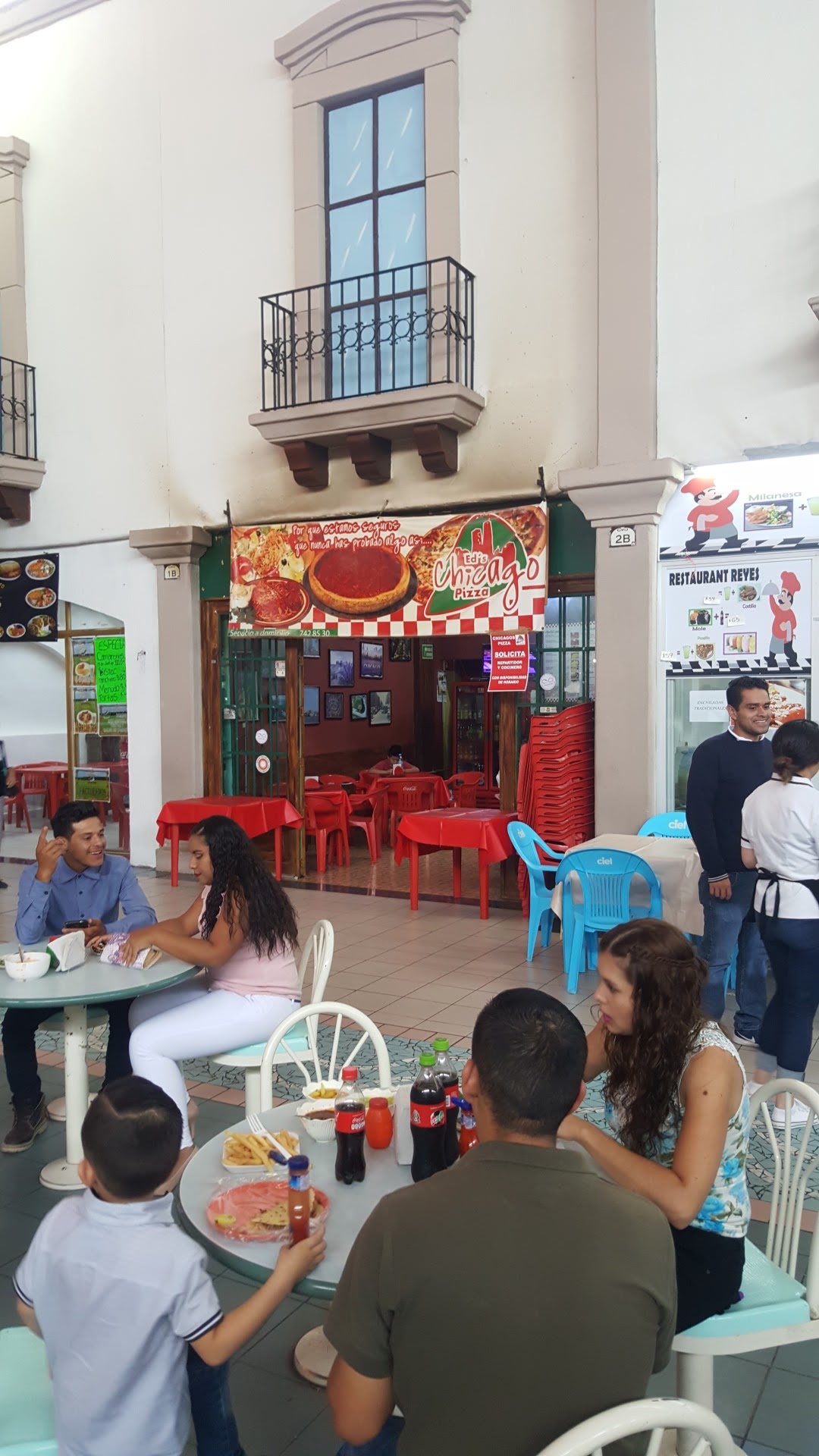 Ed's Chicago Pizza image 9