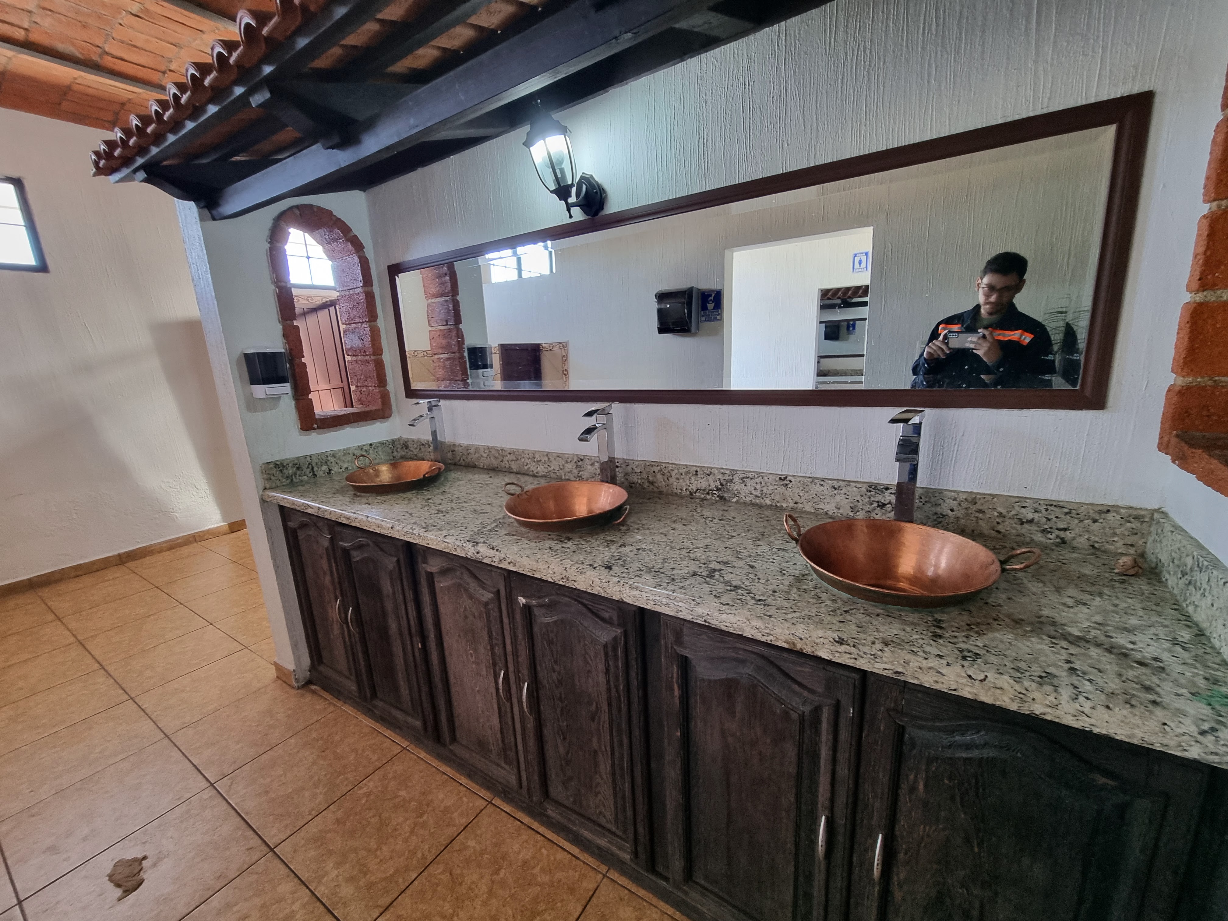 Carnitas "El Alteño" image 10