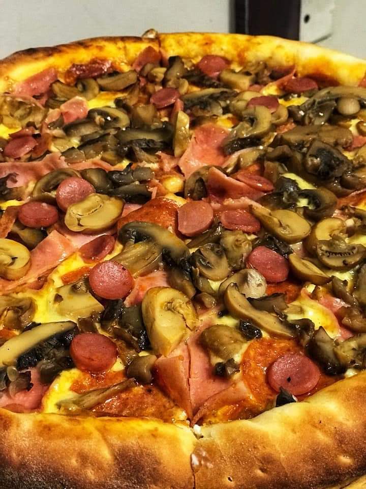 Abuela pizza image 3