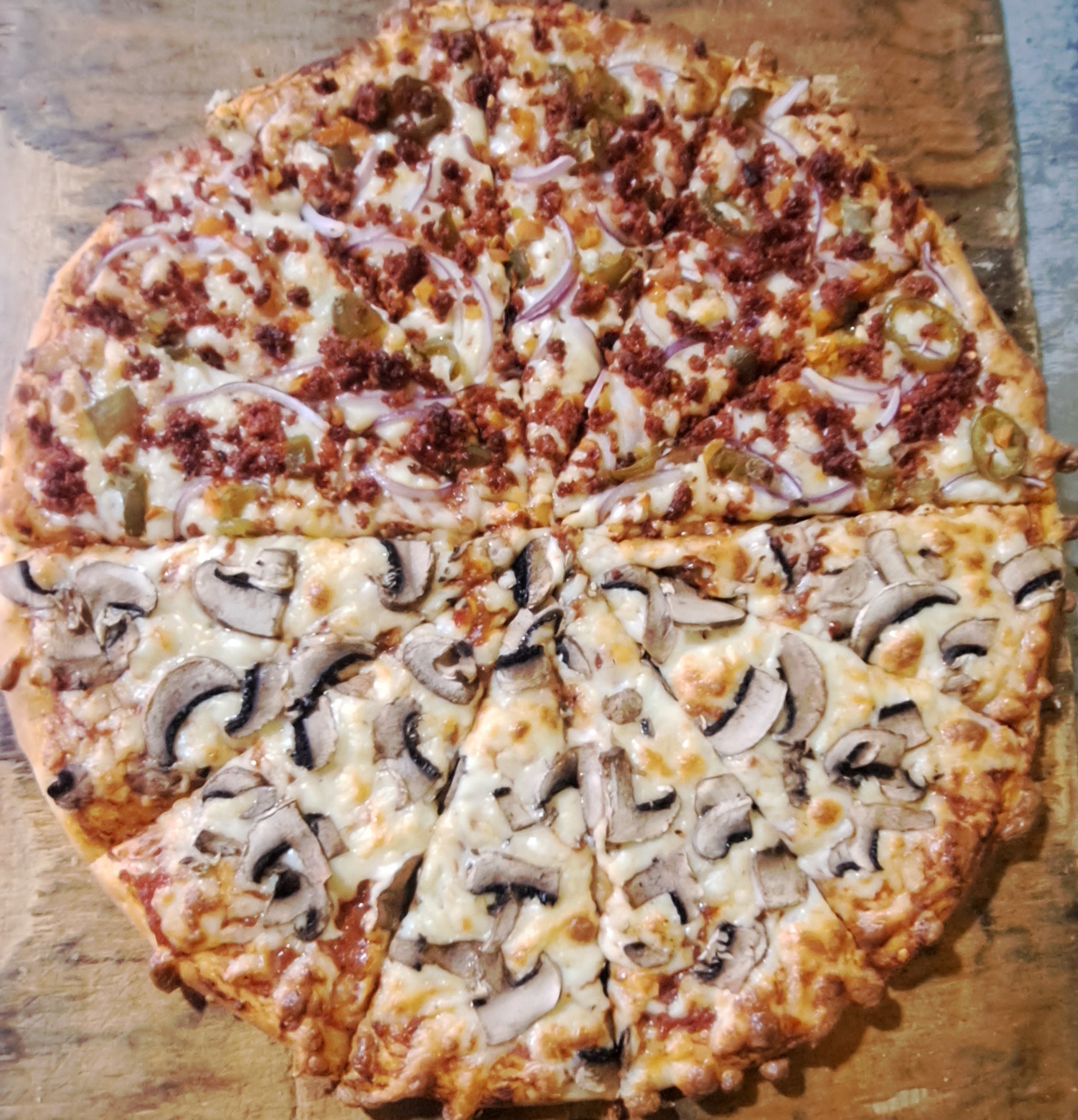 Carlos Pizza image 1