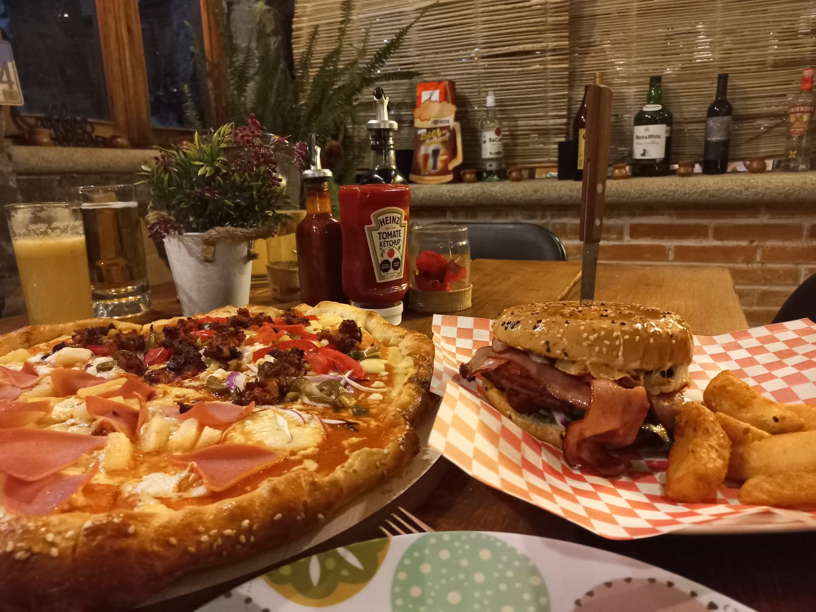 Pizzería y Restaurante M&S image 3