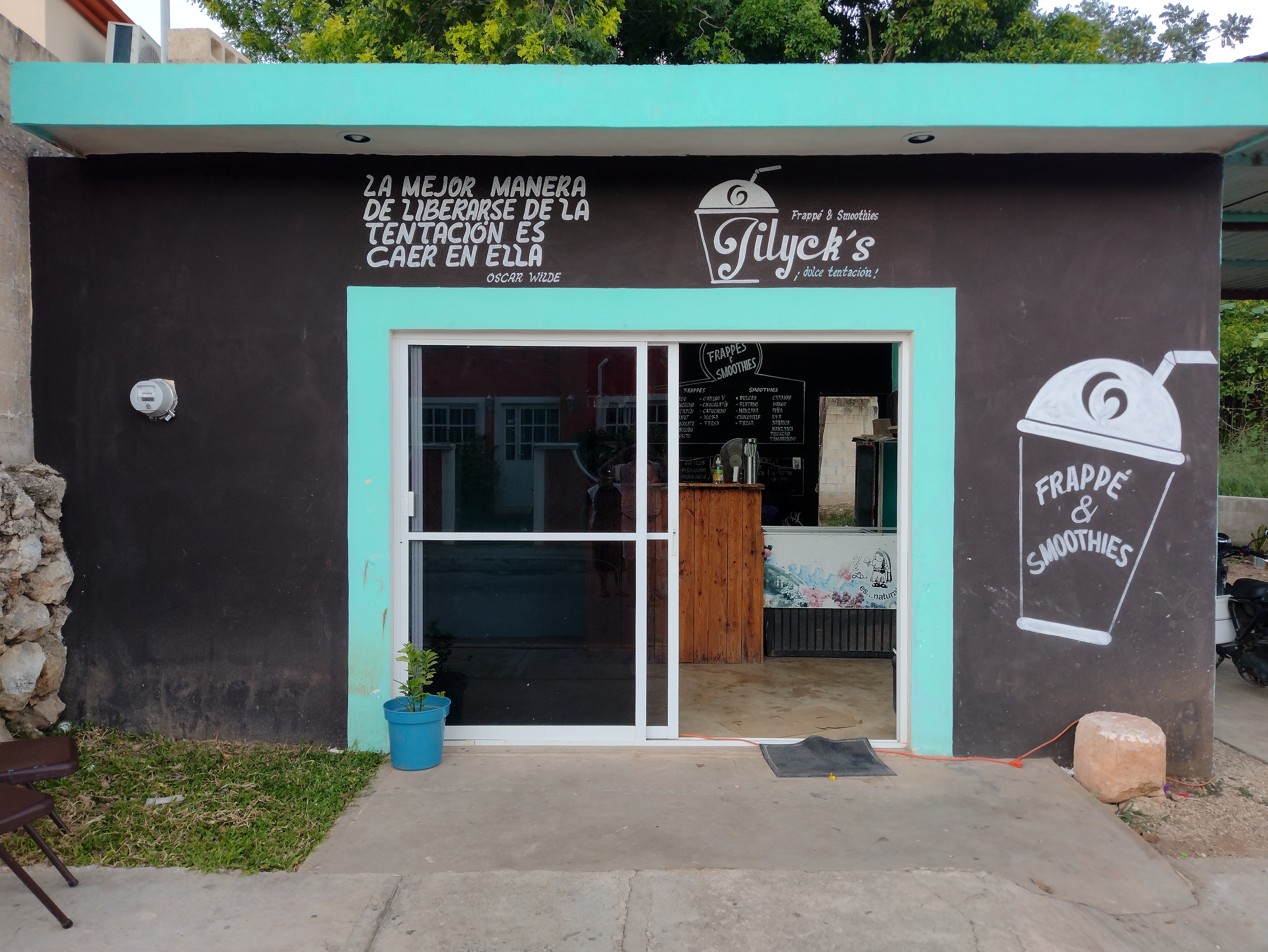 Frappés & Smothings "JILYCK's" image 1