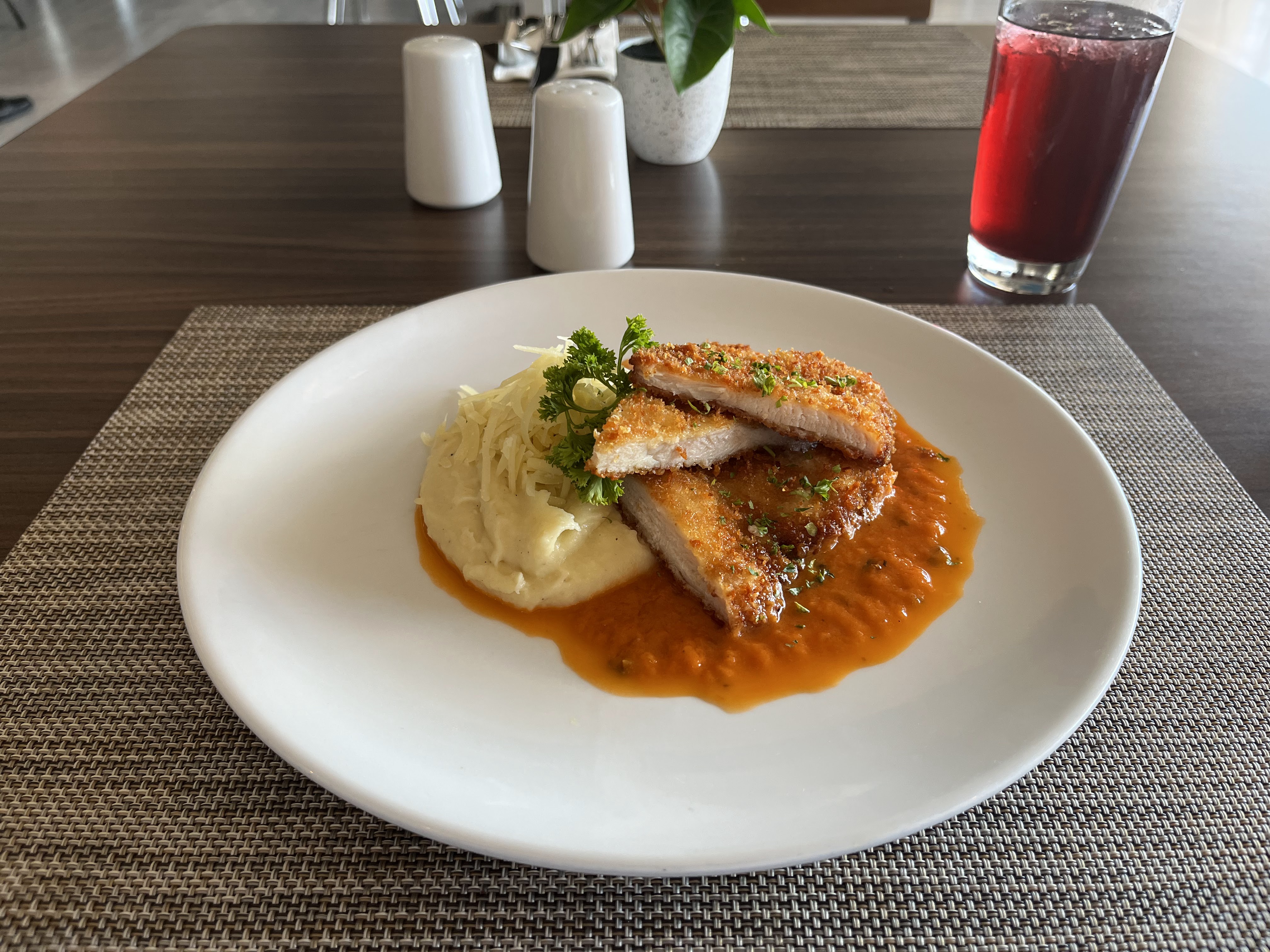 The Eatery Bistro & Restaurant image 2