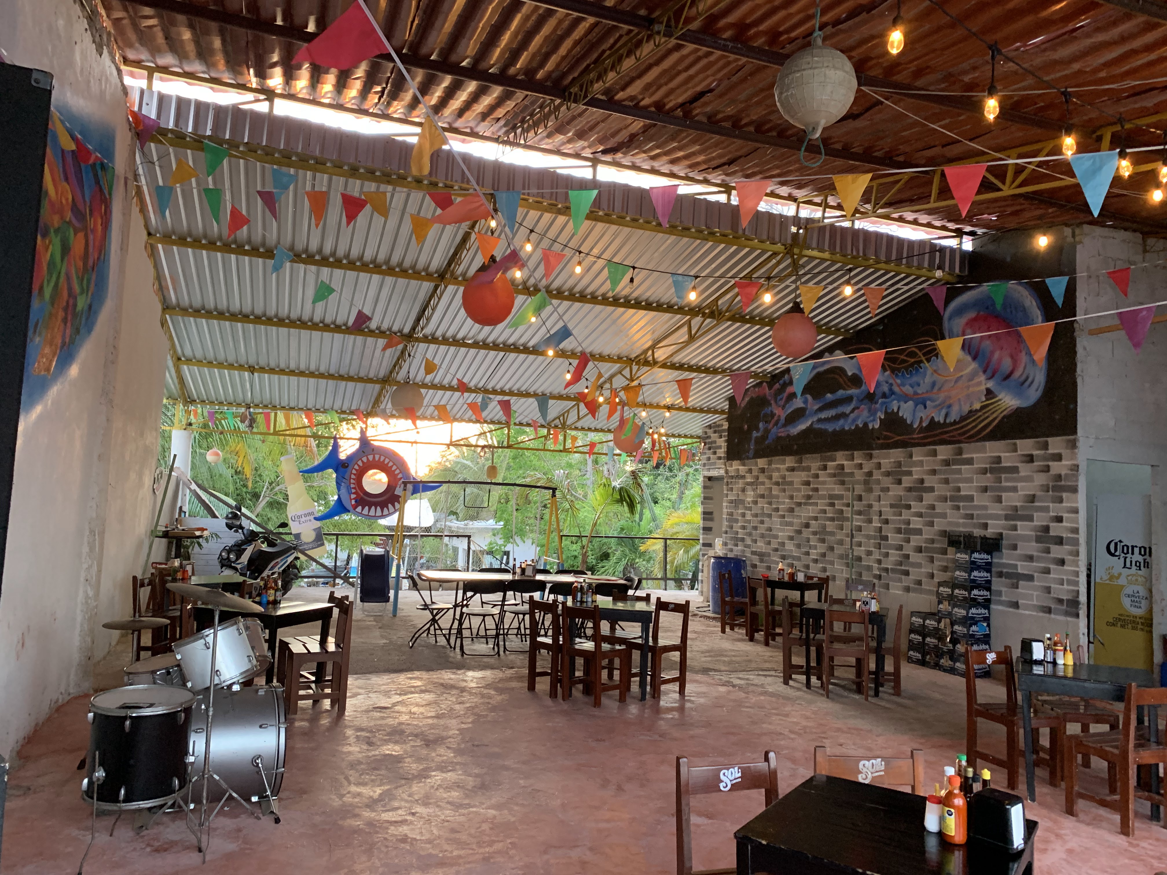 HANK EL MARISQUERO image 1