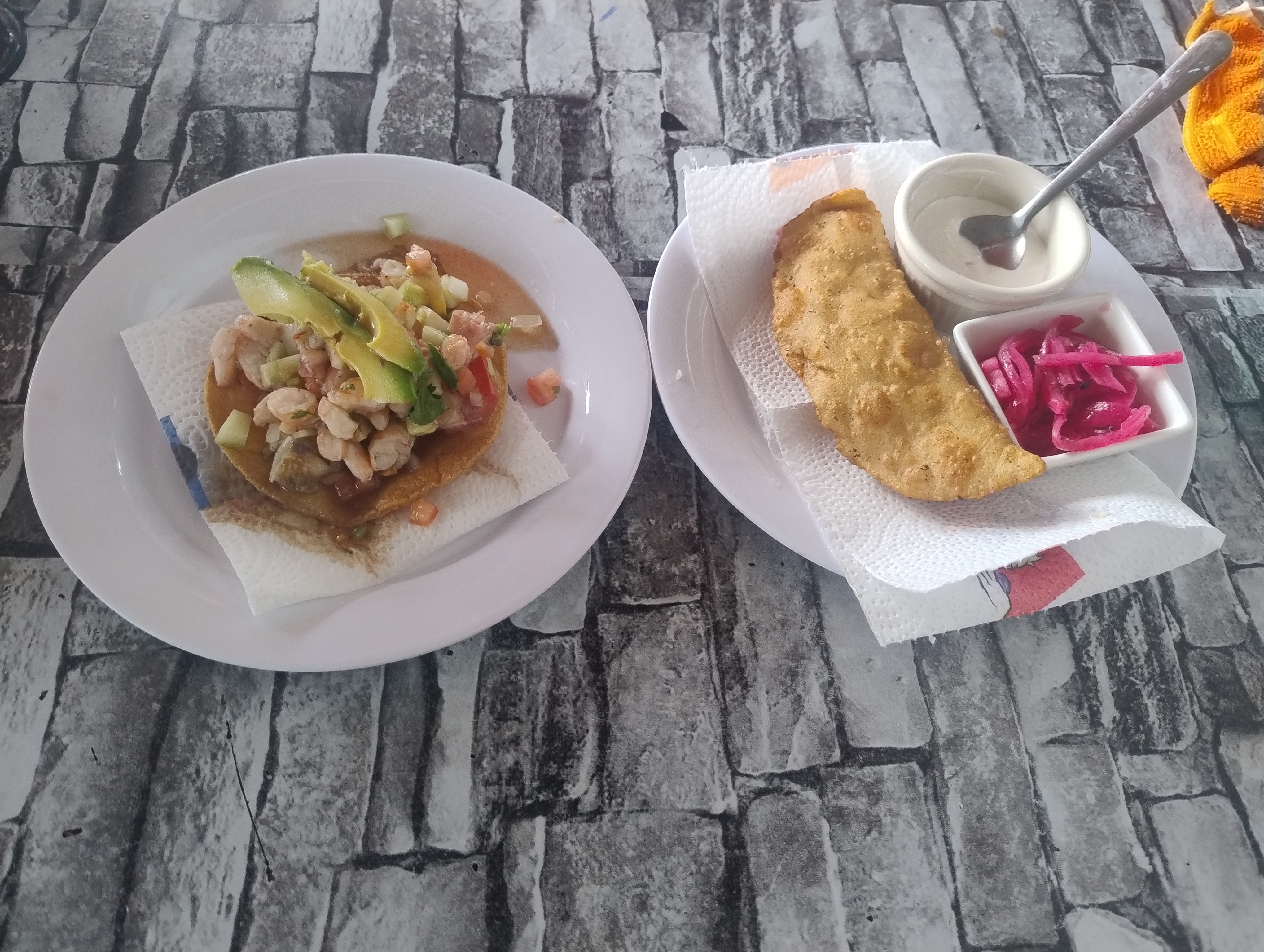 HANK EL MARISQUERO image 6