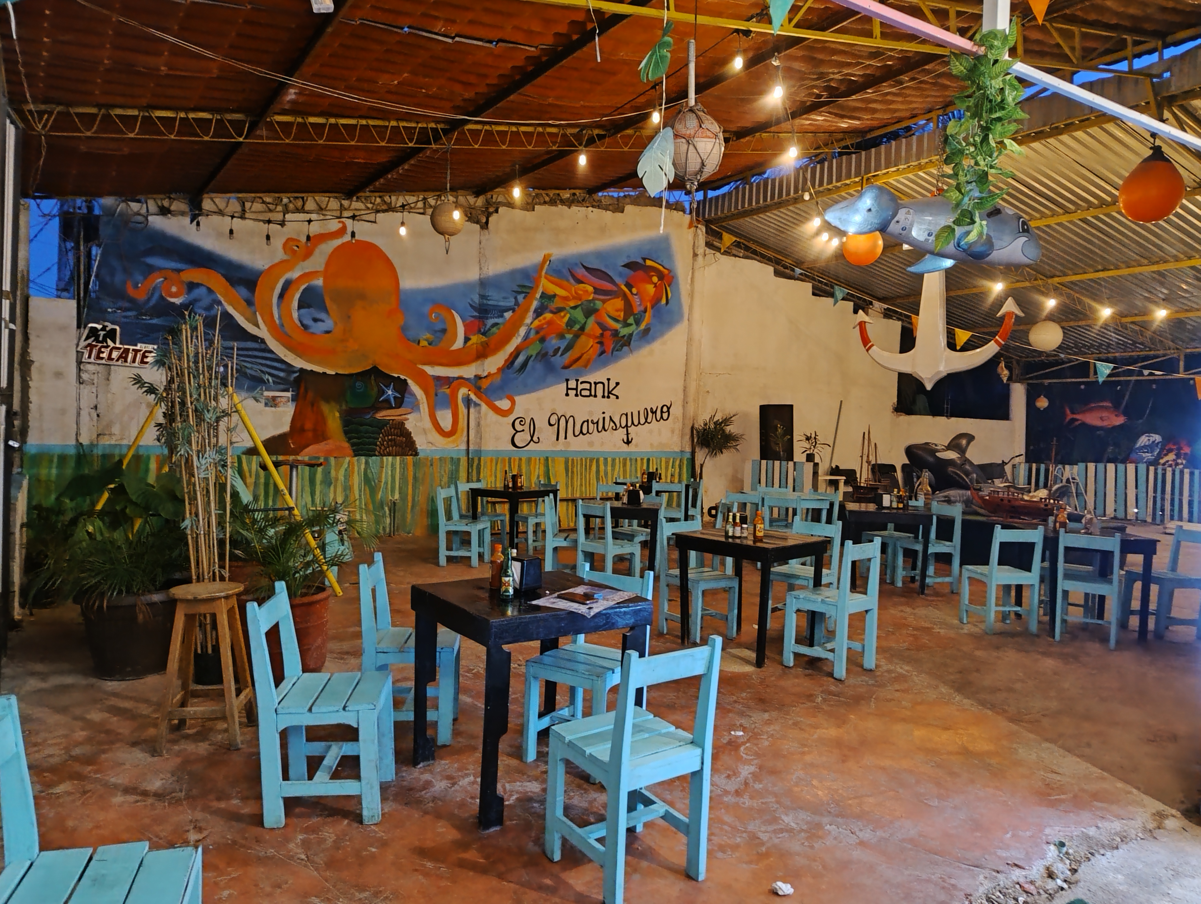 HANK EL MARISQUERO image 7