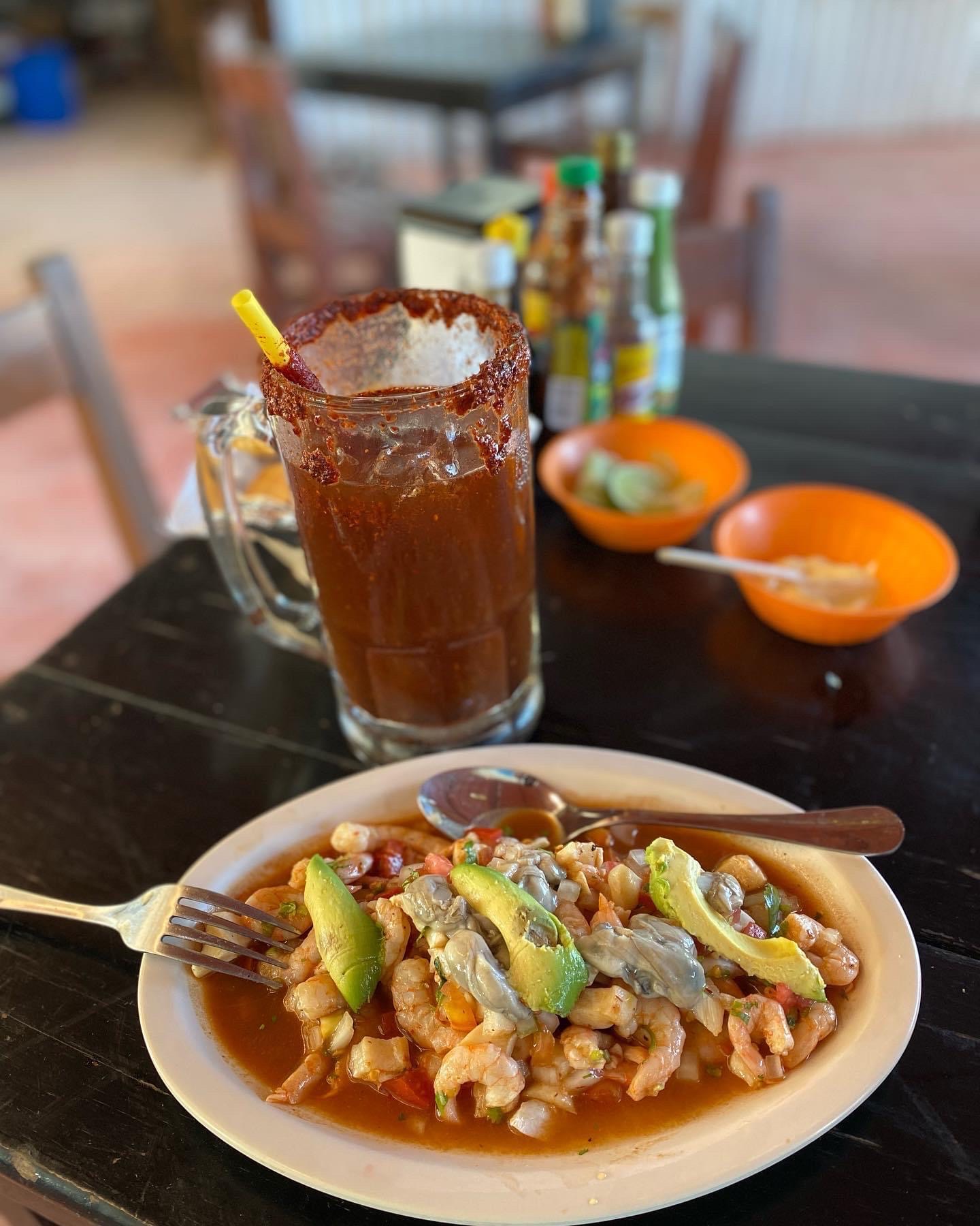 HANK EL MARISQUERO image 8