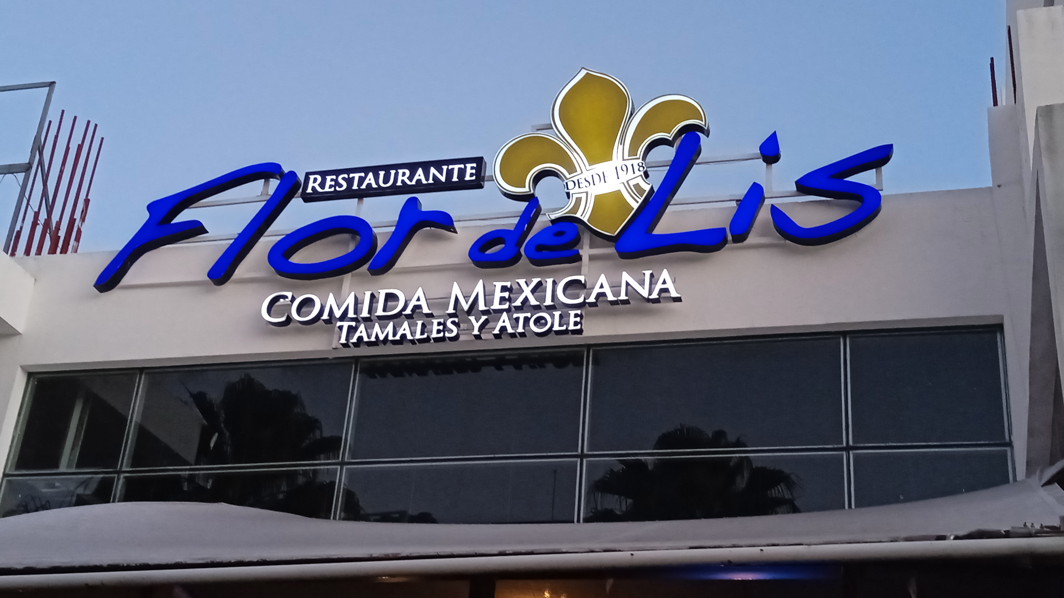 Restaurante Flor de Lis | Cumbres image 1