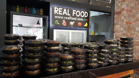 Real Food Huayacan image 1