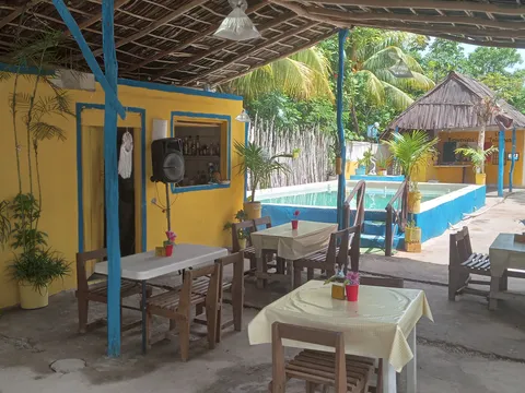 Los Pelicanos Chemax image 3