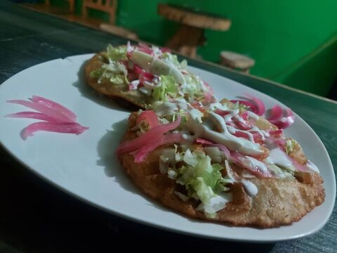 Antojos La Yucateca image 3