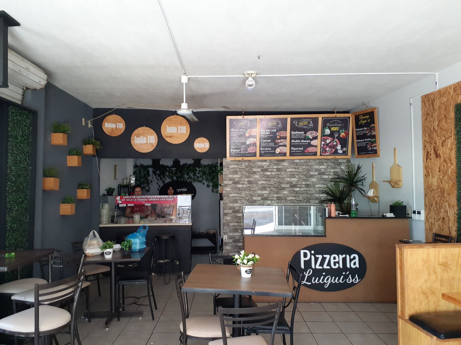 Pizzeria Luigui'ss image 1