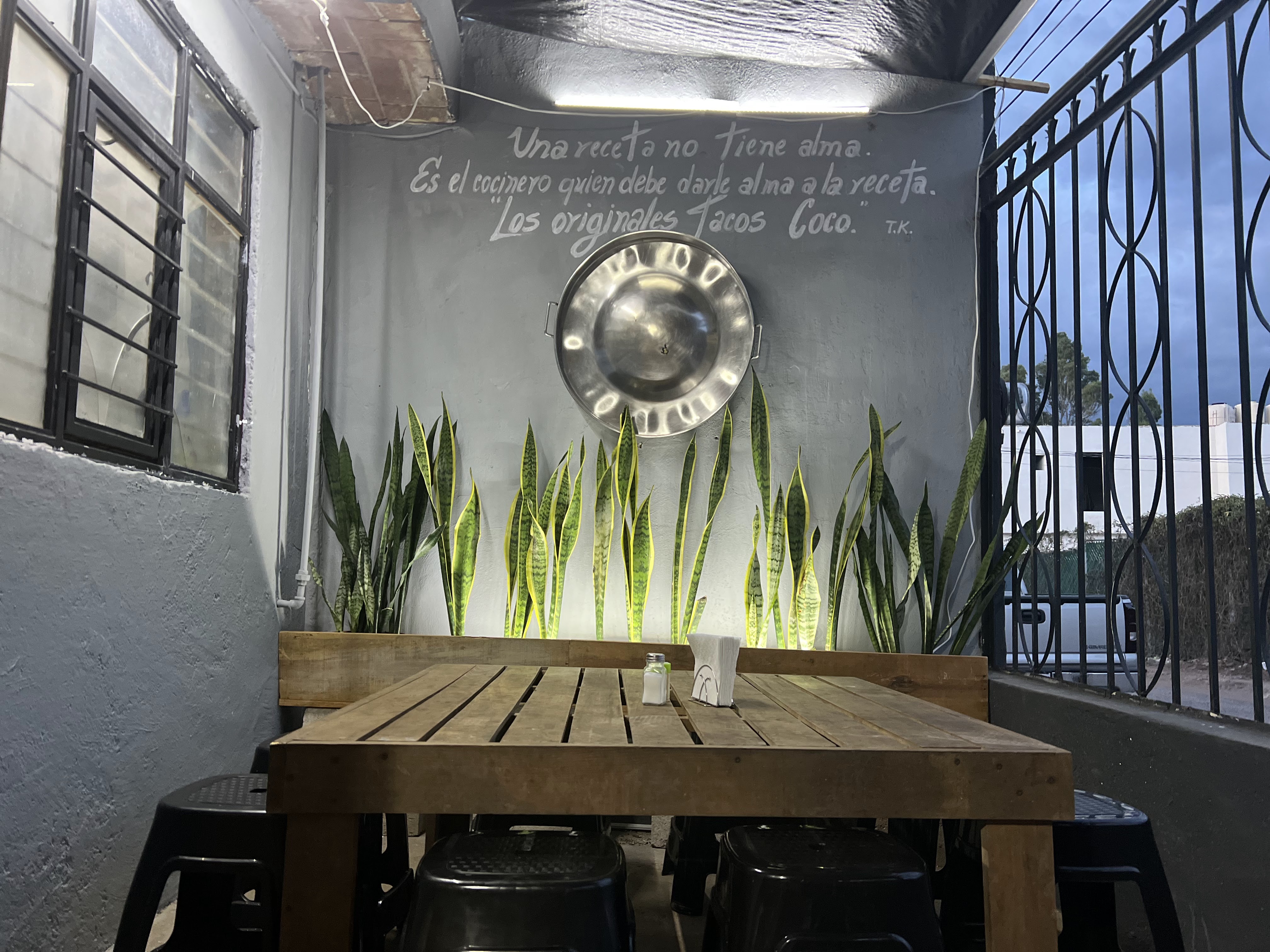 EL REY TAQUERIA image 1