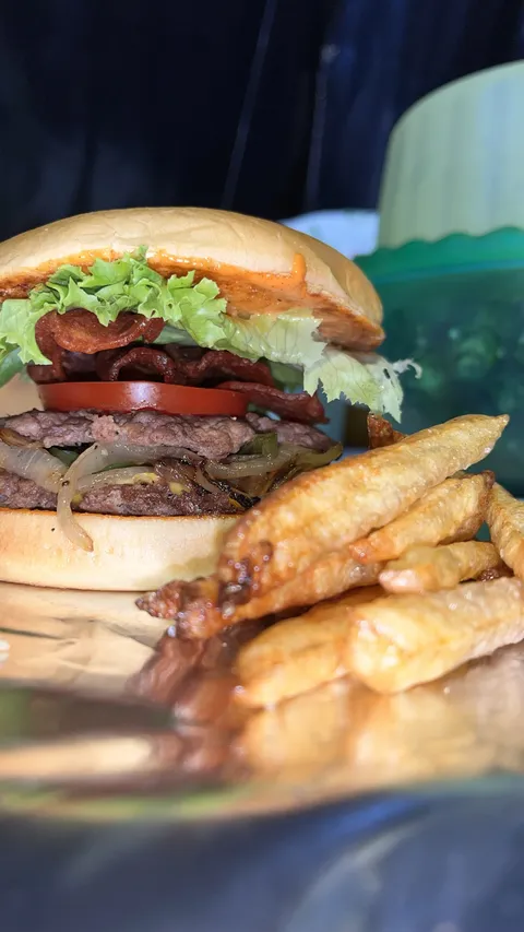 Aplastadas Burger image 5