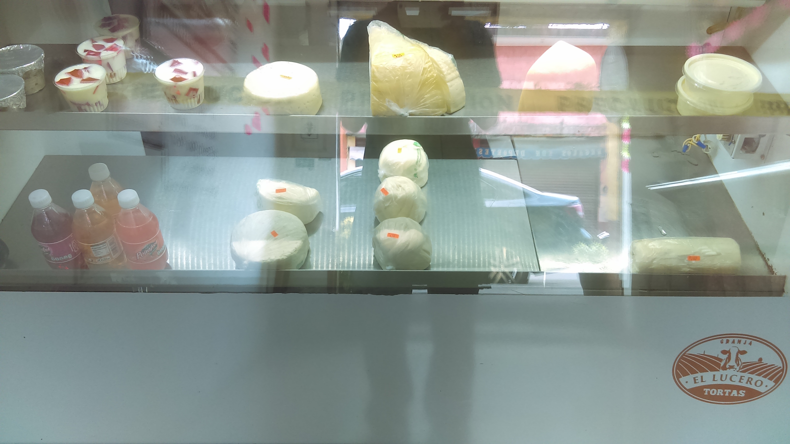 Tortas El Lucero image 2