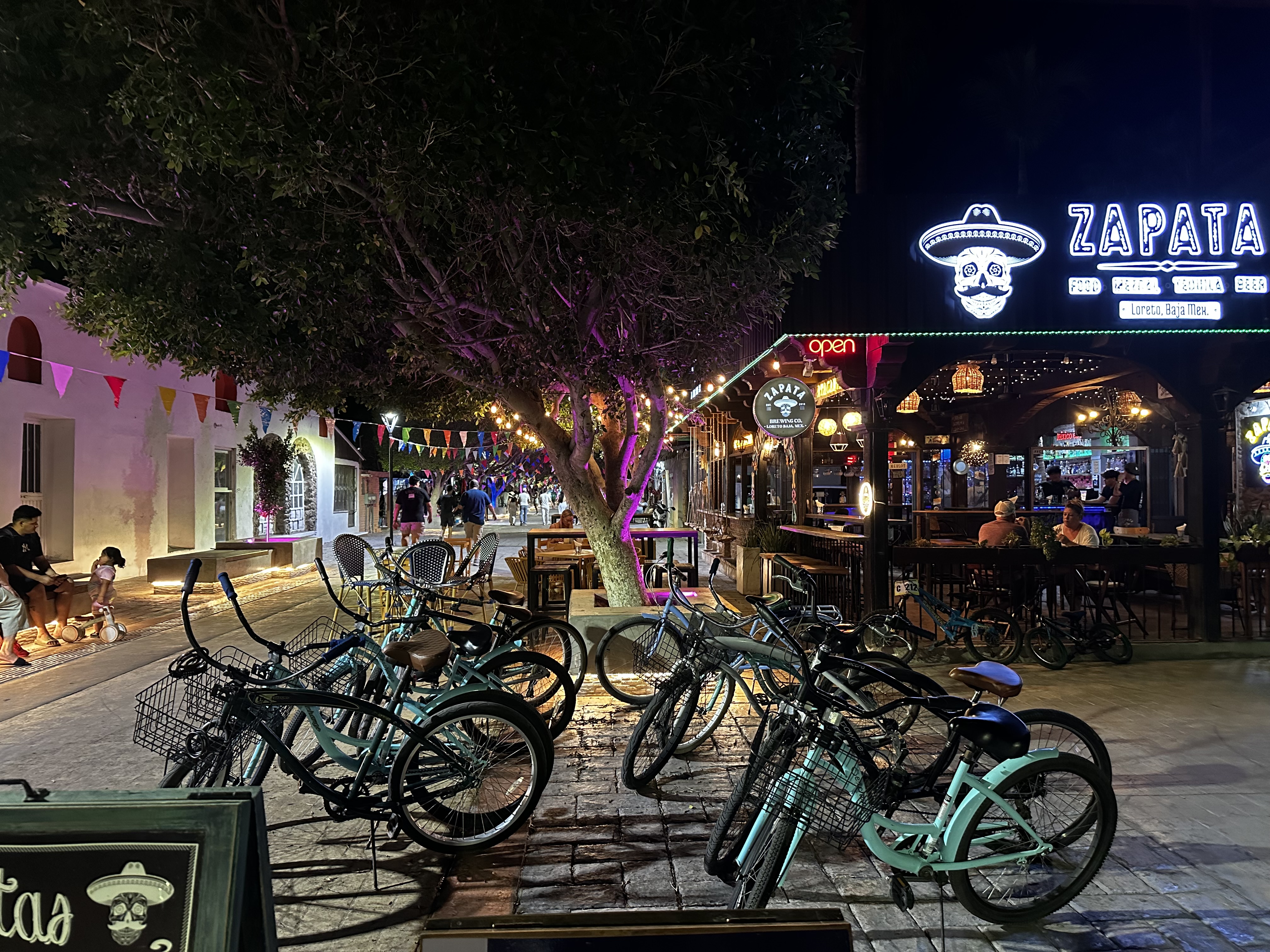 ZAPATA CANTINA image 4