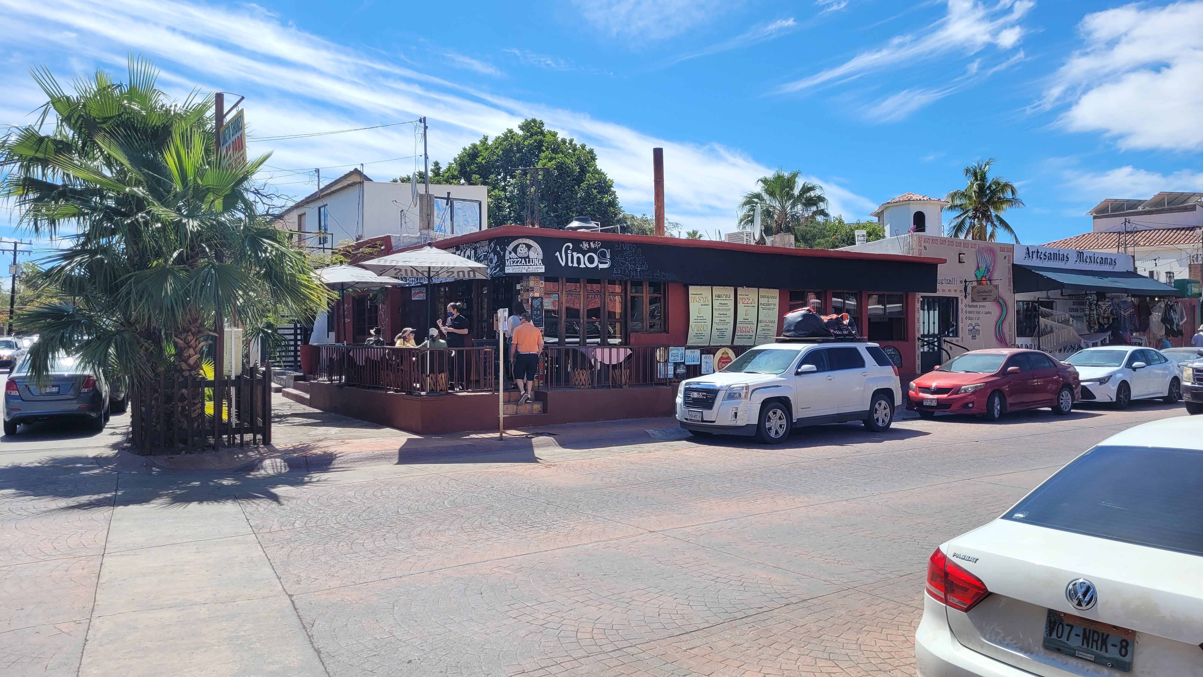 Mezzaluna La Tabernita de Loreto Cocina rústica image 7