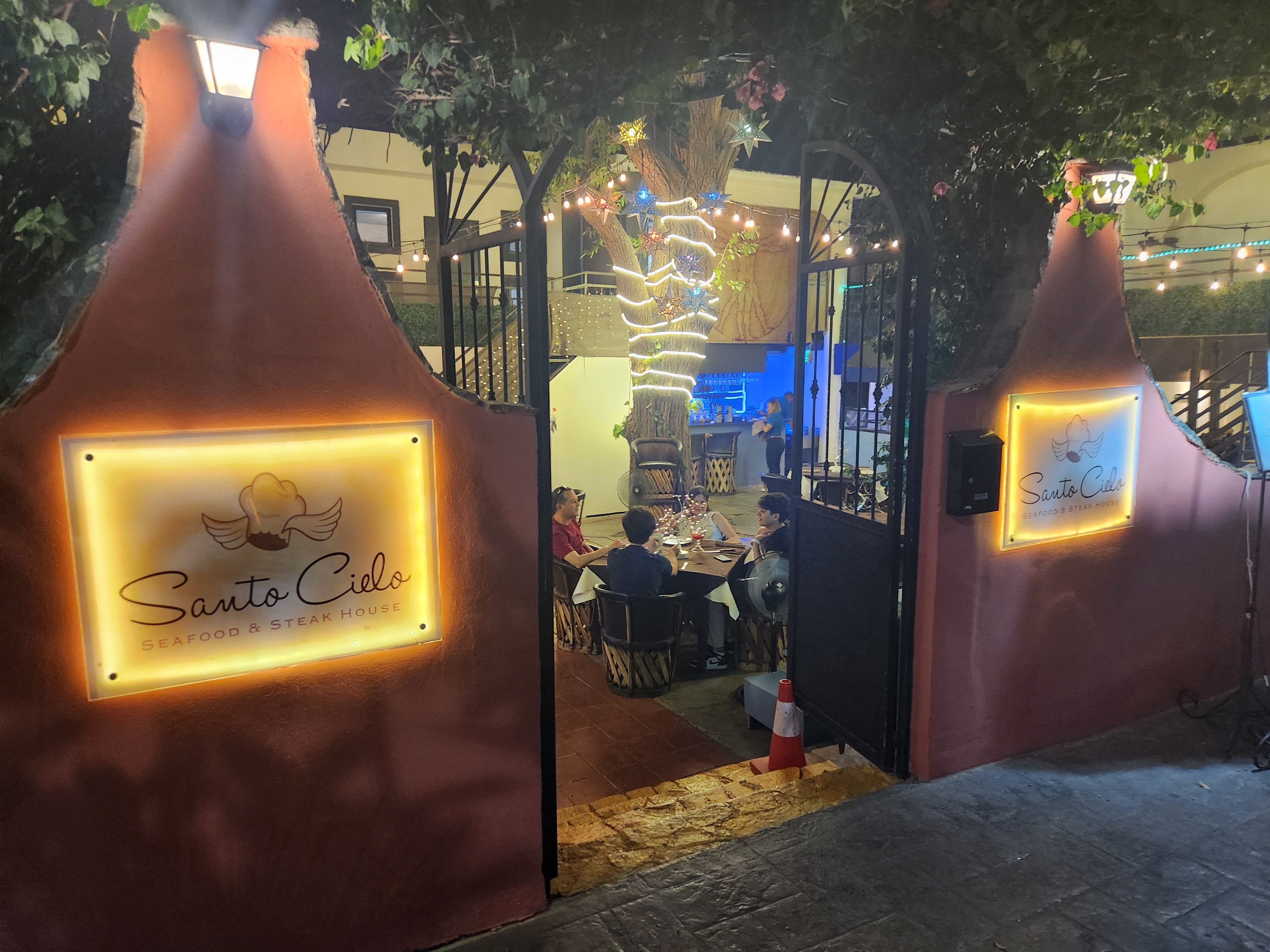 Santo Cielo Cocina Gourmet image 10