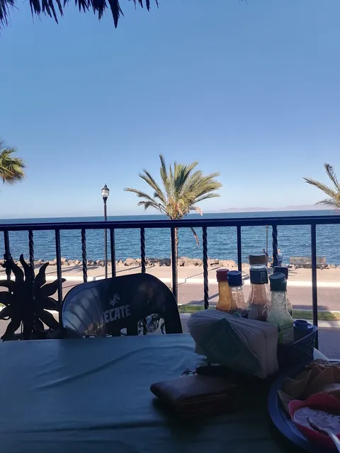 El Caloron image 4