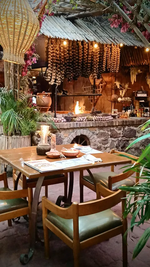 Domingo's steak house & sea food image 4