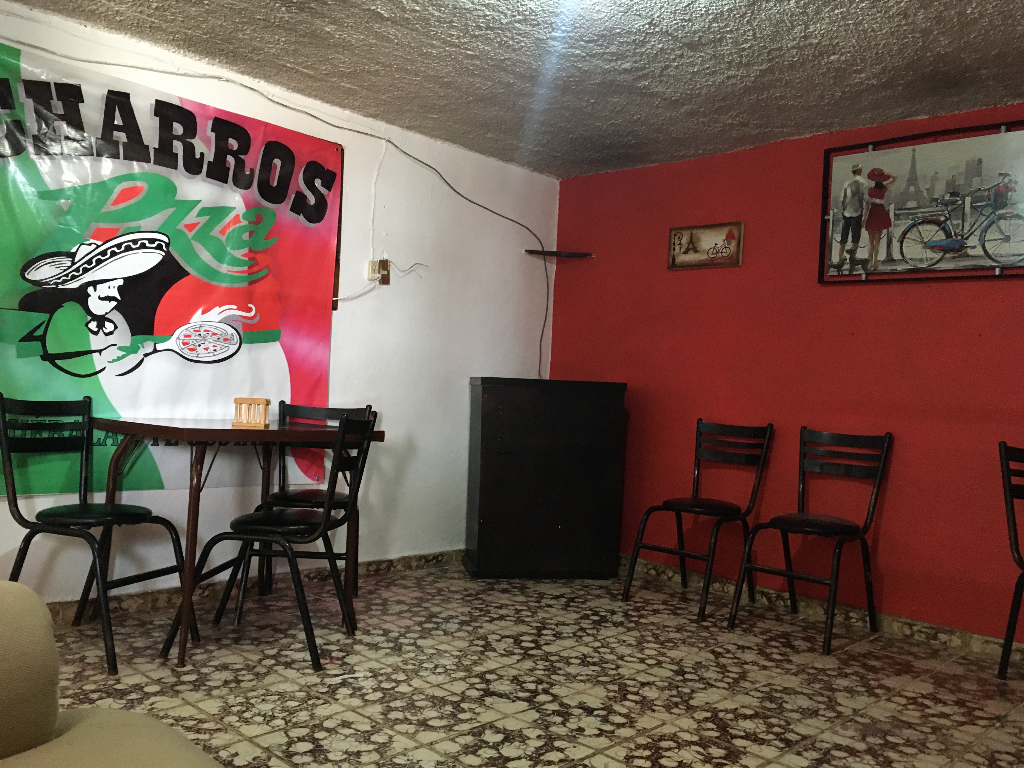 Charros pizza image 4