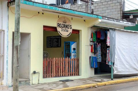 Rojano's Tortas image 2