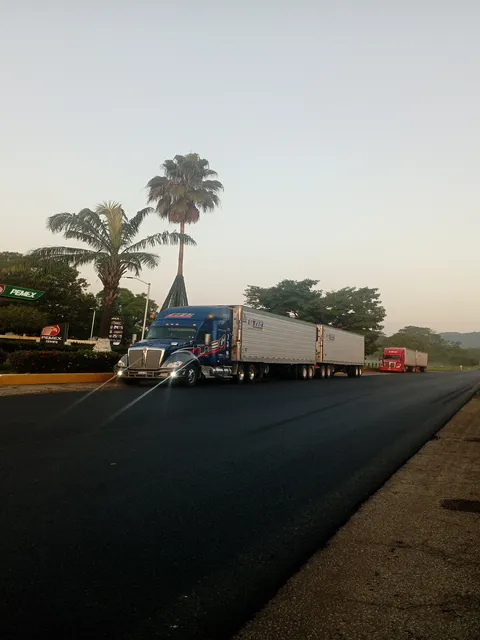 El Buen Sazón image 1