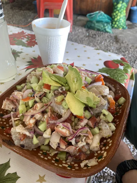 Mariscos TRINI image 2