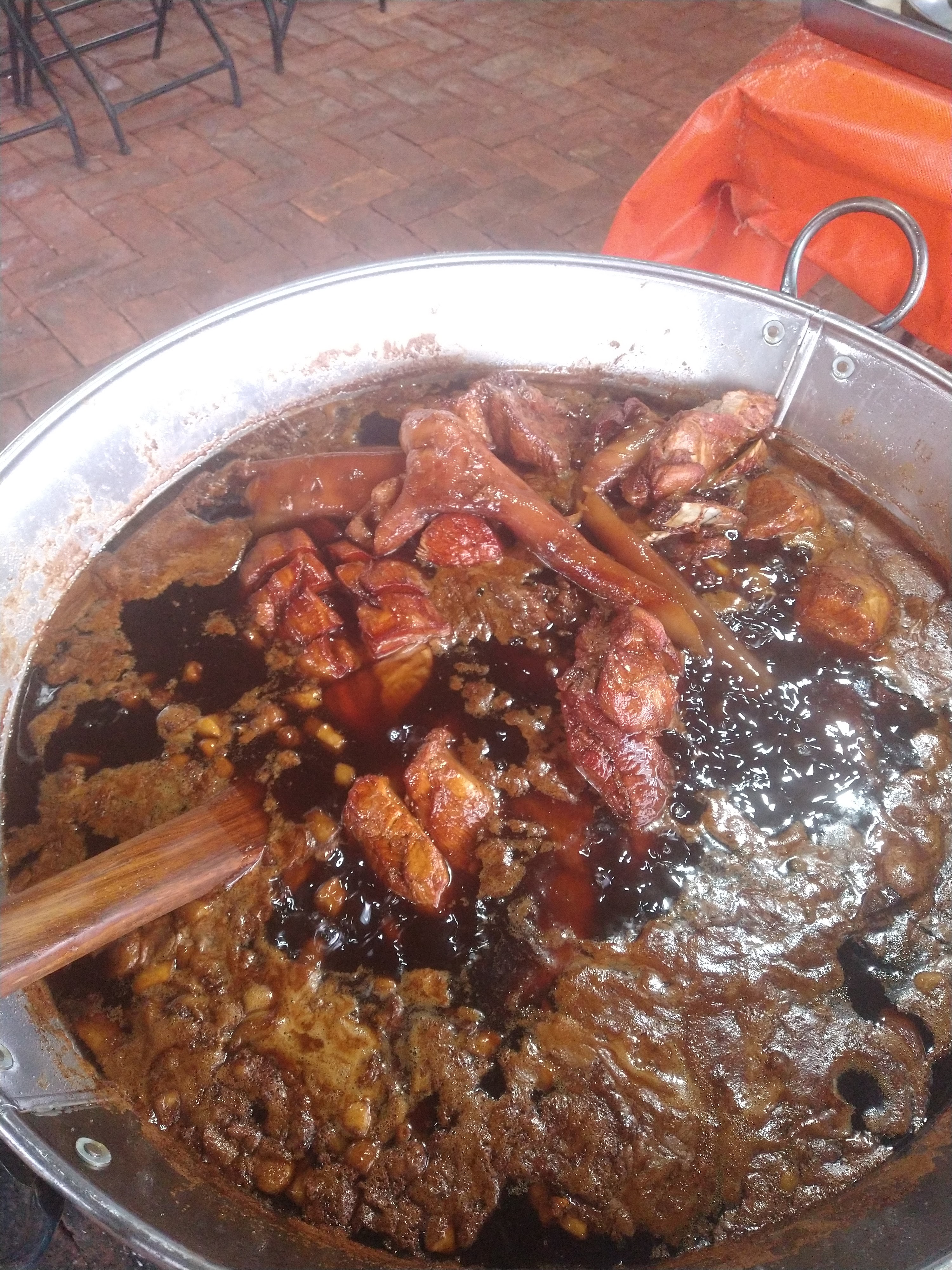 "Carnitas Uri" image 1