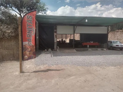 "Carnitas Uri" image 2