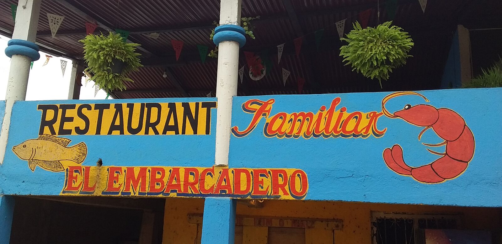 Restaurant familiar " El EMBARCADERO" image 2