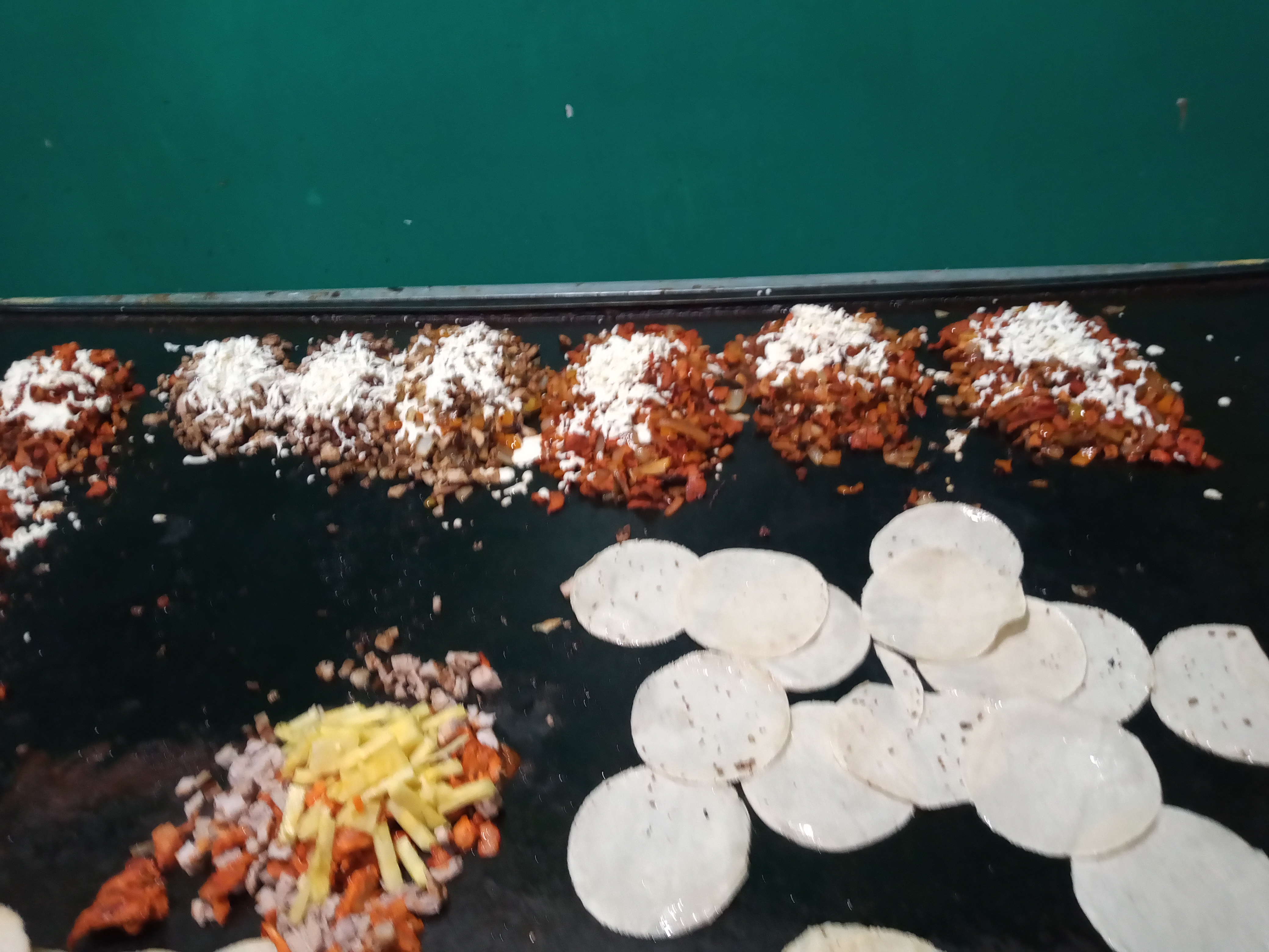 Taquería el saborcito image 2