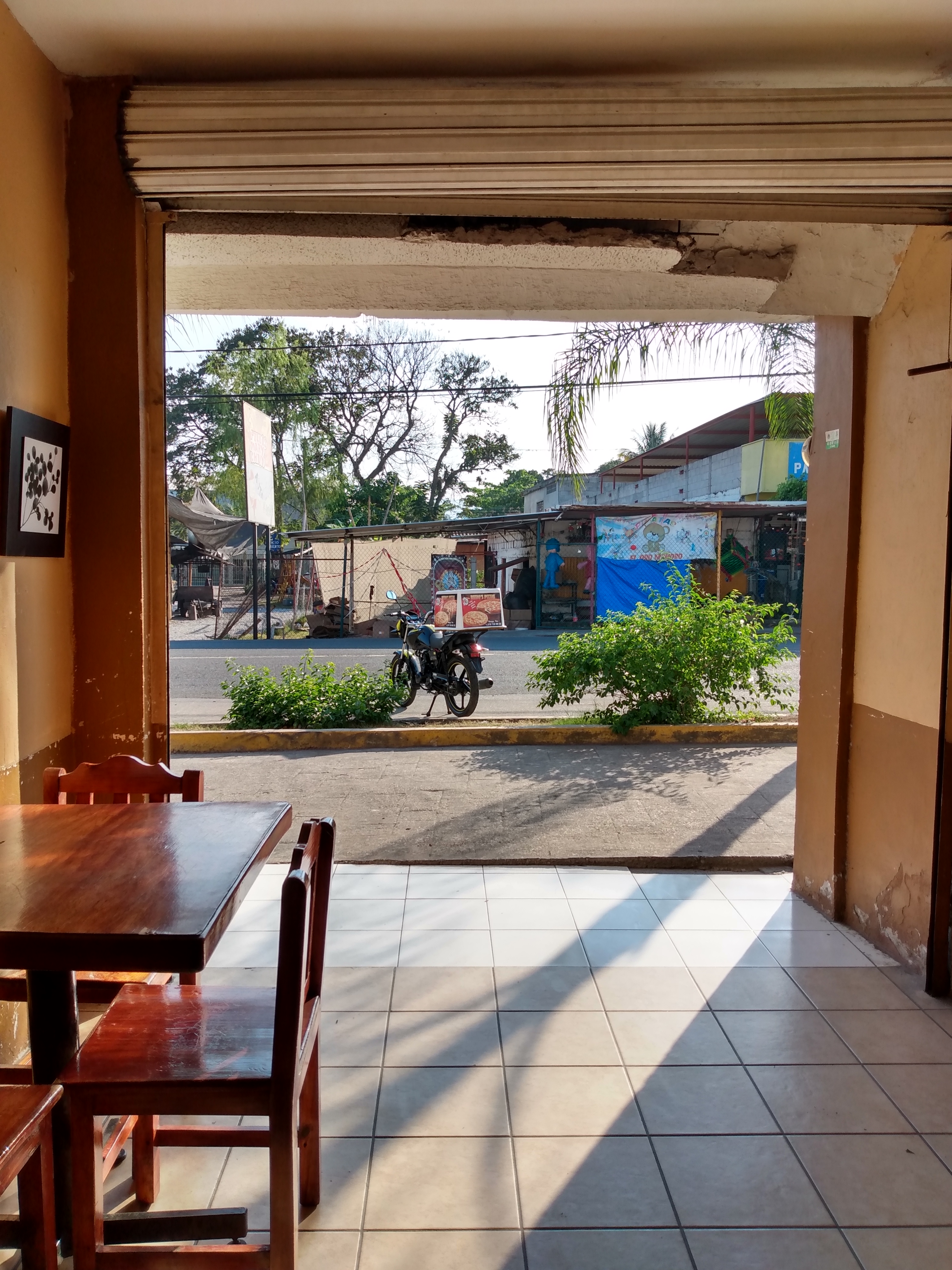 Reíno'S Pizza image 1