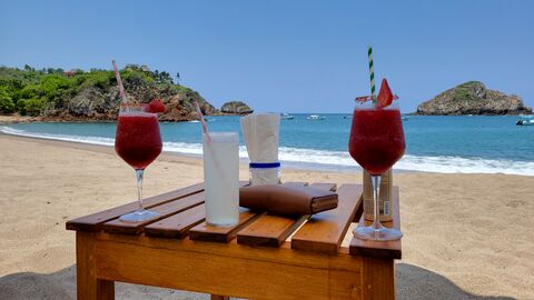 Playa Rosa Beach Club image 2