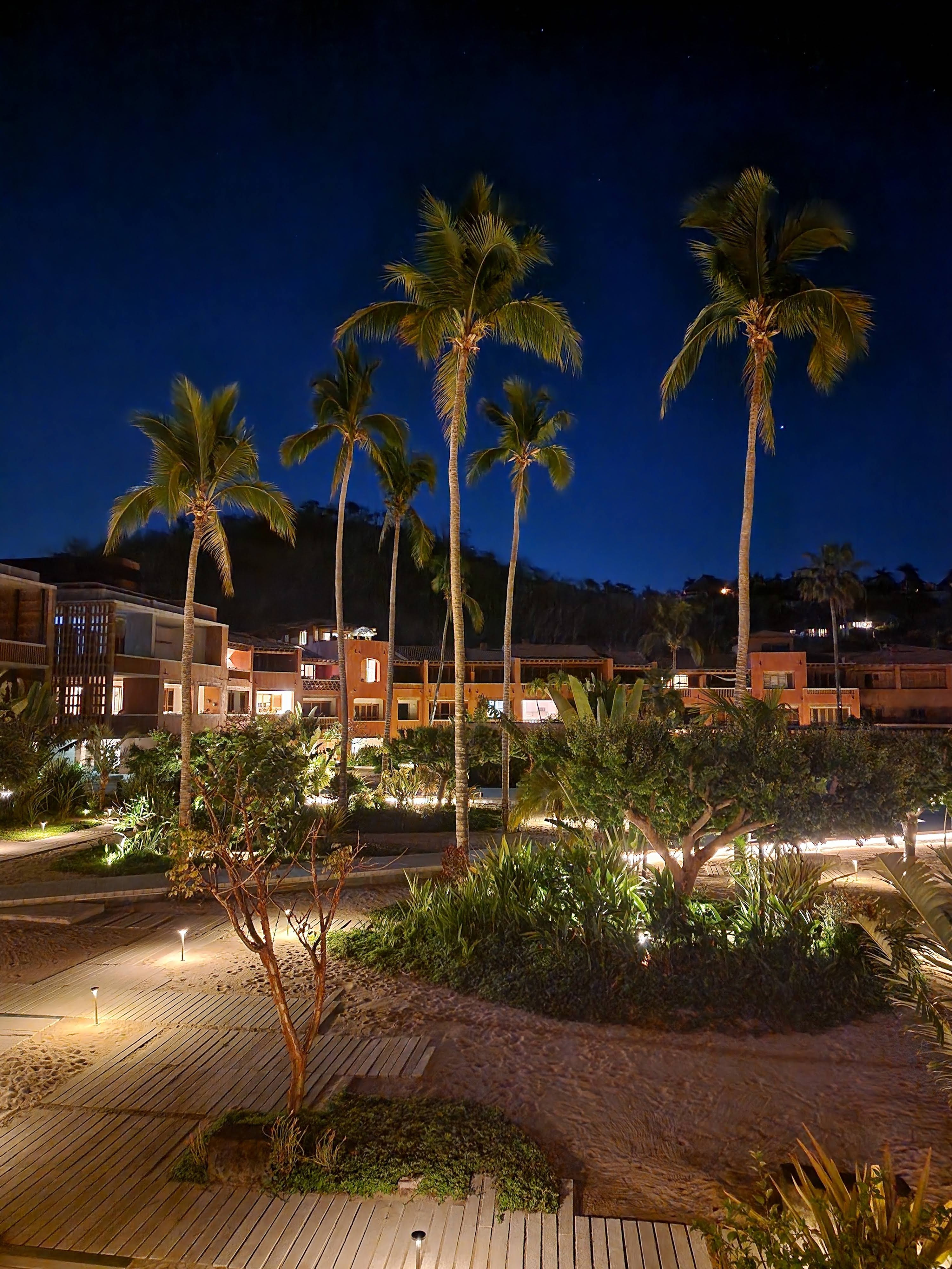 Playa Rosa Beach Club image 9