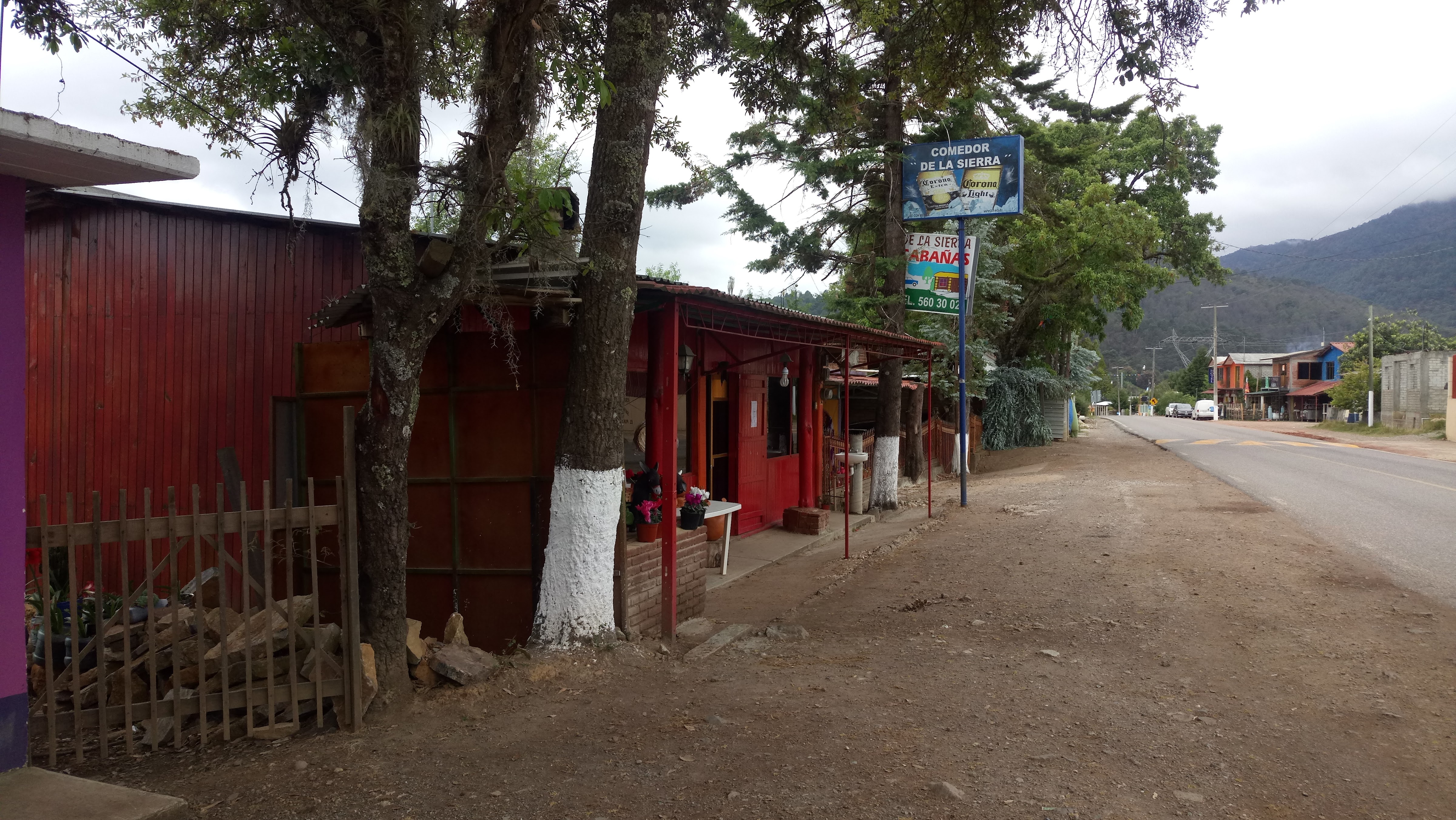 De la Sierra Restaurante image 5