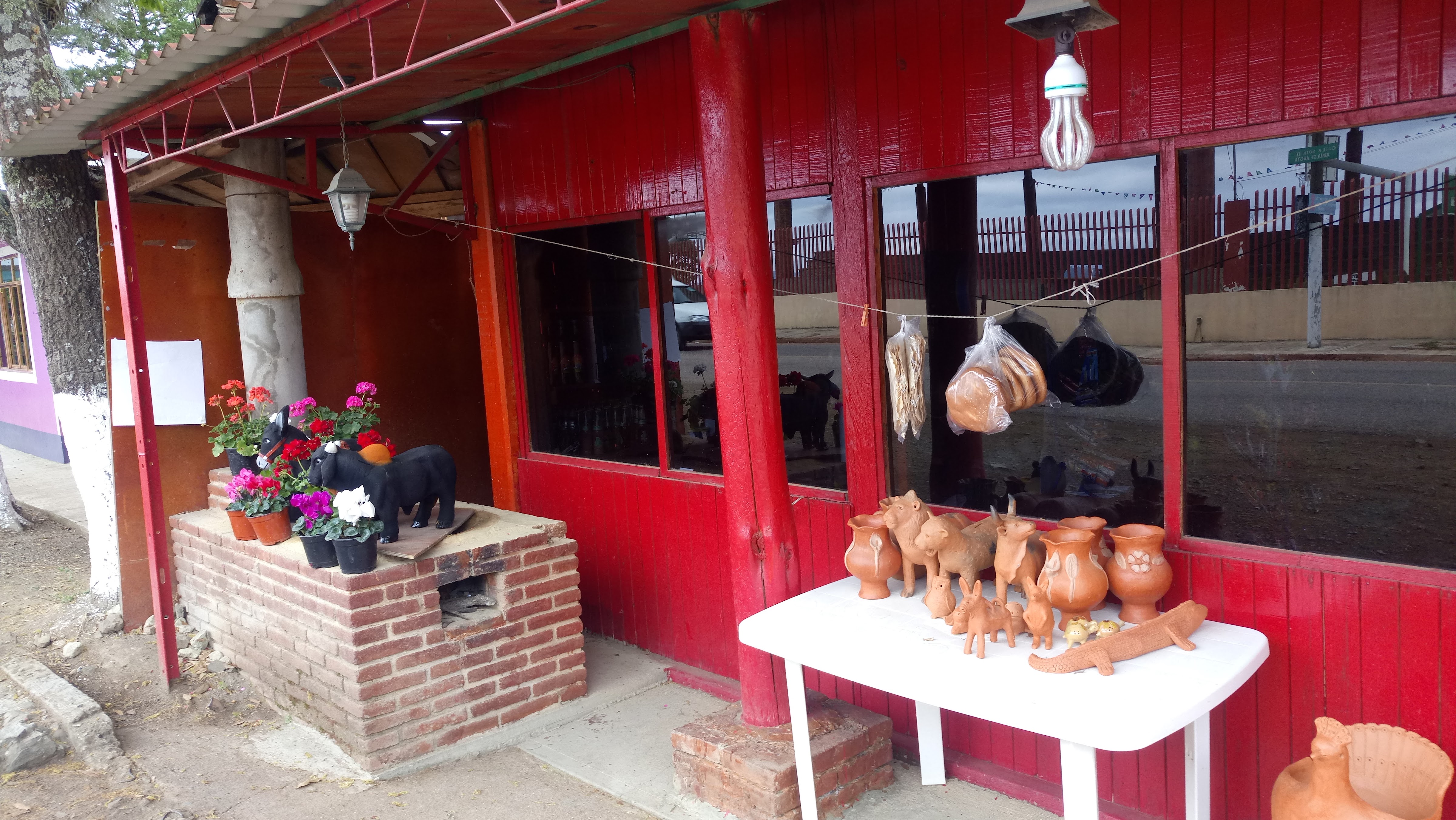 De la Sierra Restaurante image 8