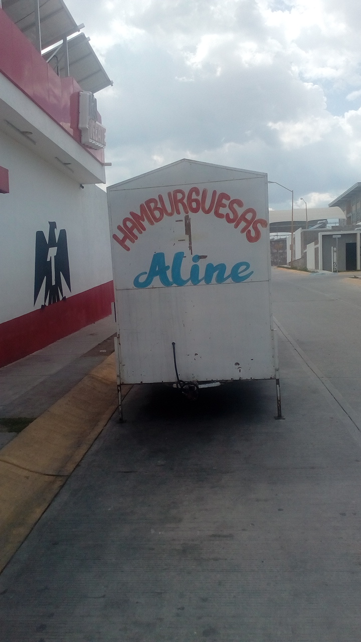 Aline burguers' image 6